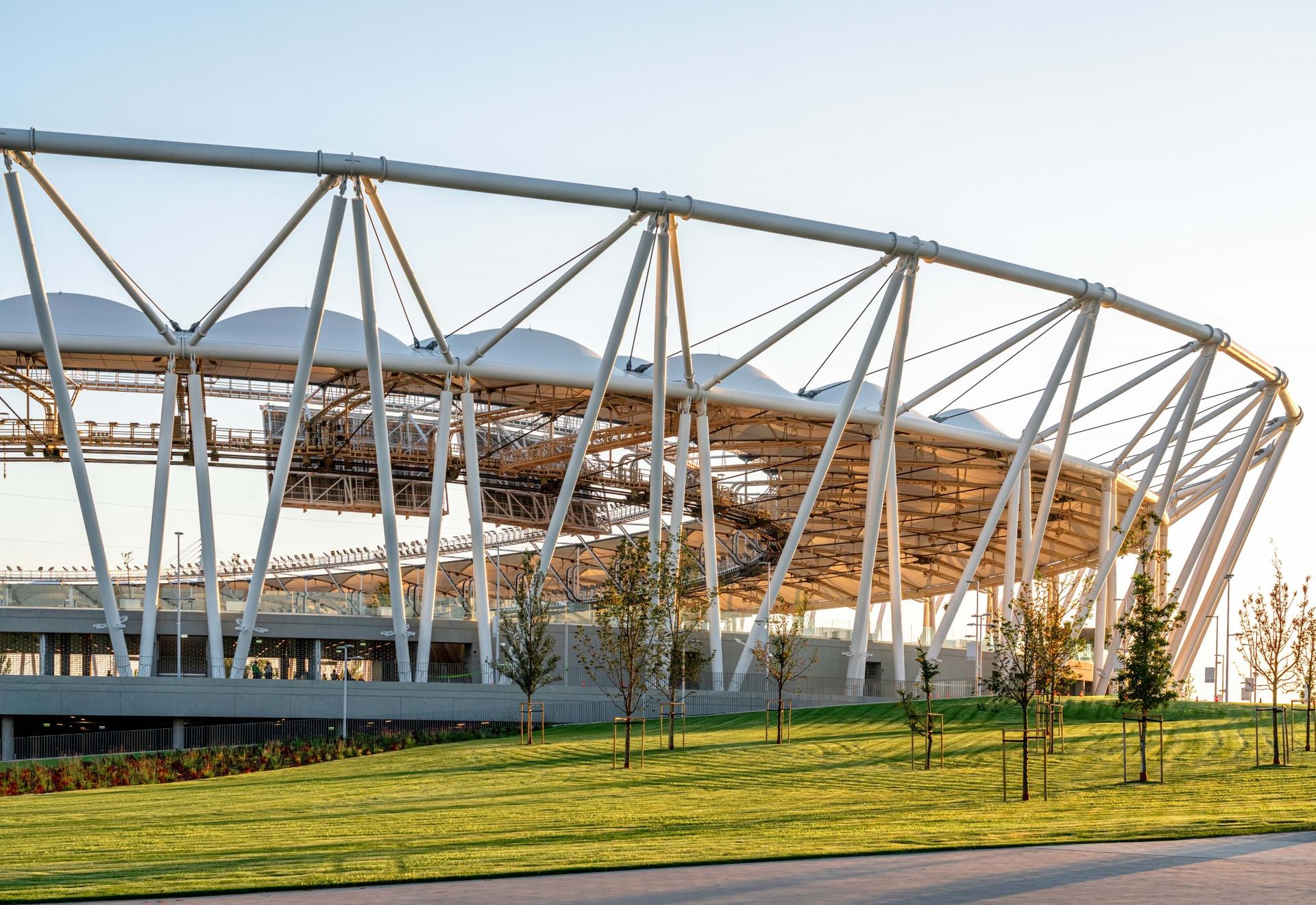 OPEN ARENA | National Athletics Center, Budapest - image 9