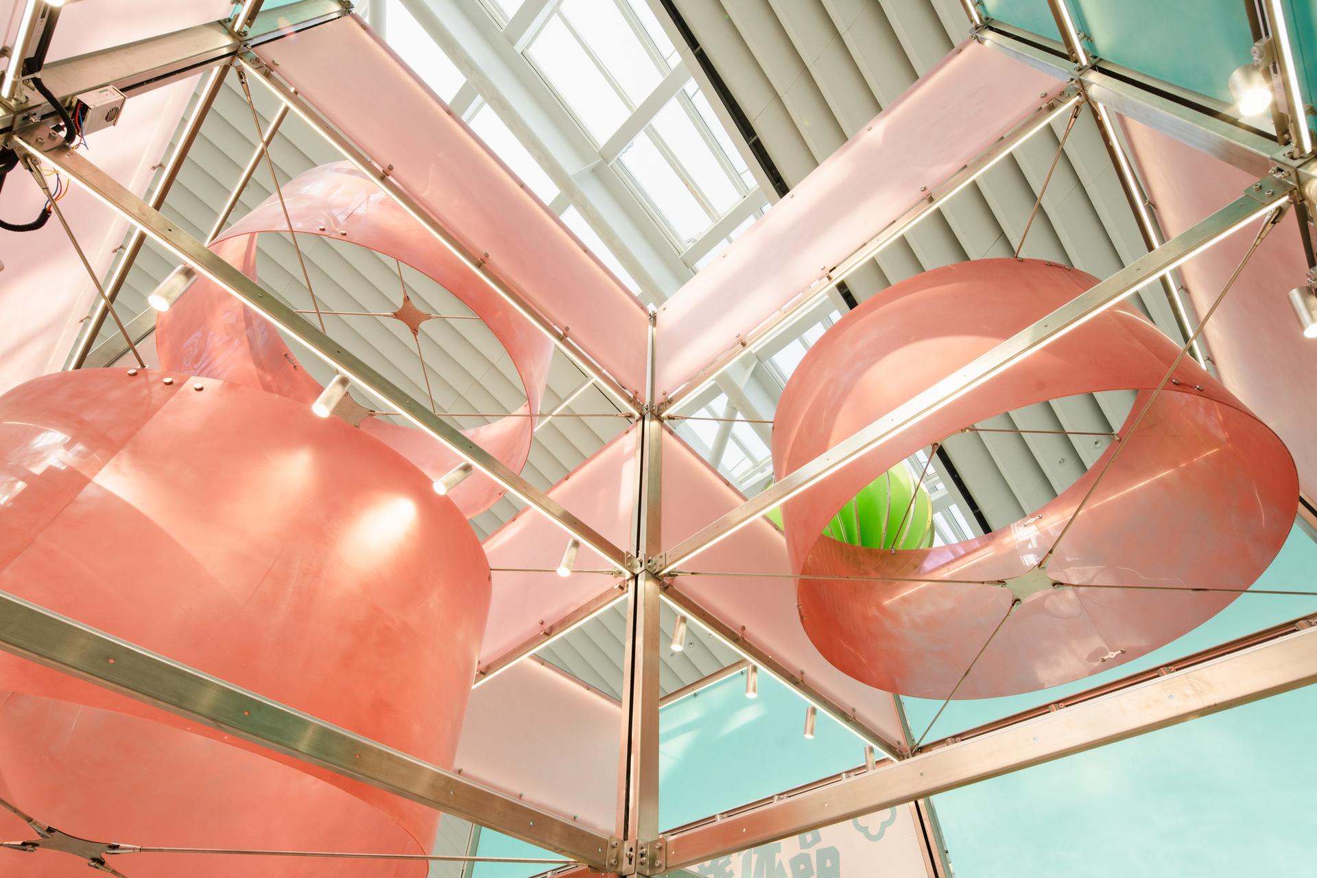 Design of kiosks and observation decks in Wuhan Tianhe Airport T2—Towards a light architecture - image 20