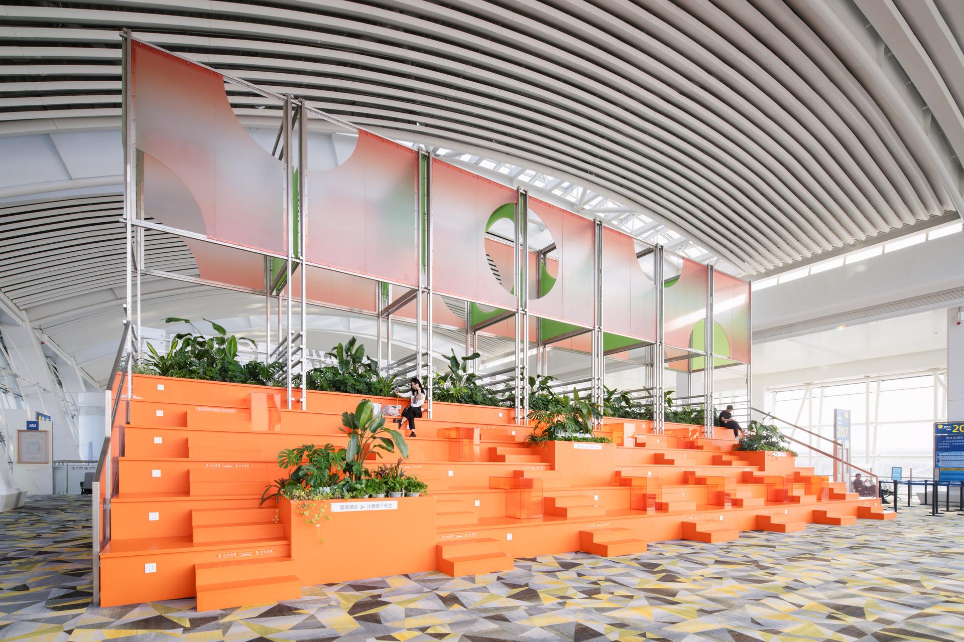 Design of kiosks and observation decks in Wuhan Tianhe Airport T2—Towards a light architecture - image 3