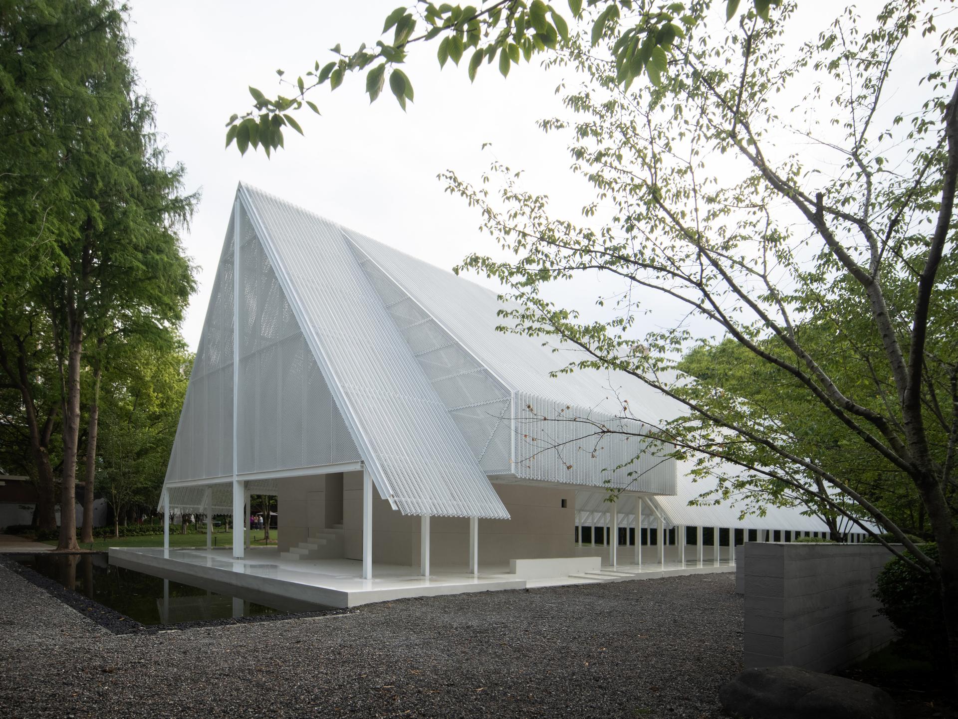 The Breeze Hall—Between the sacred and the mundane