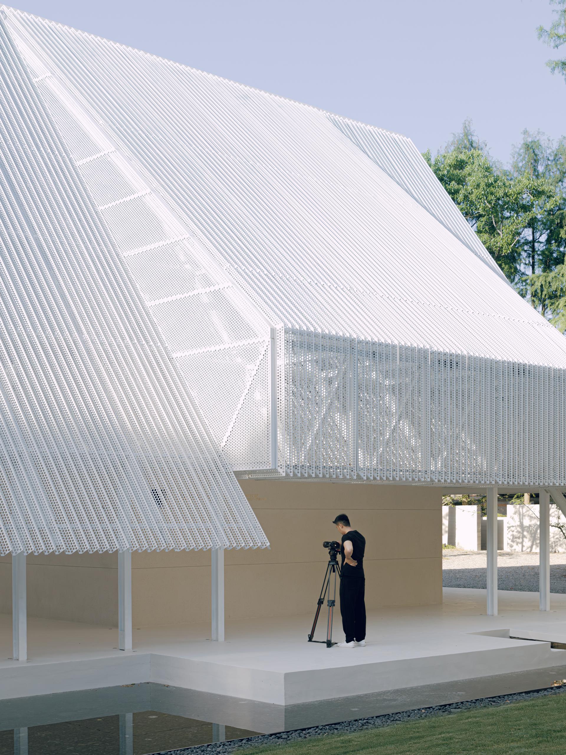 The Breeze Hall—Between the sacred and the mundane - image 17