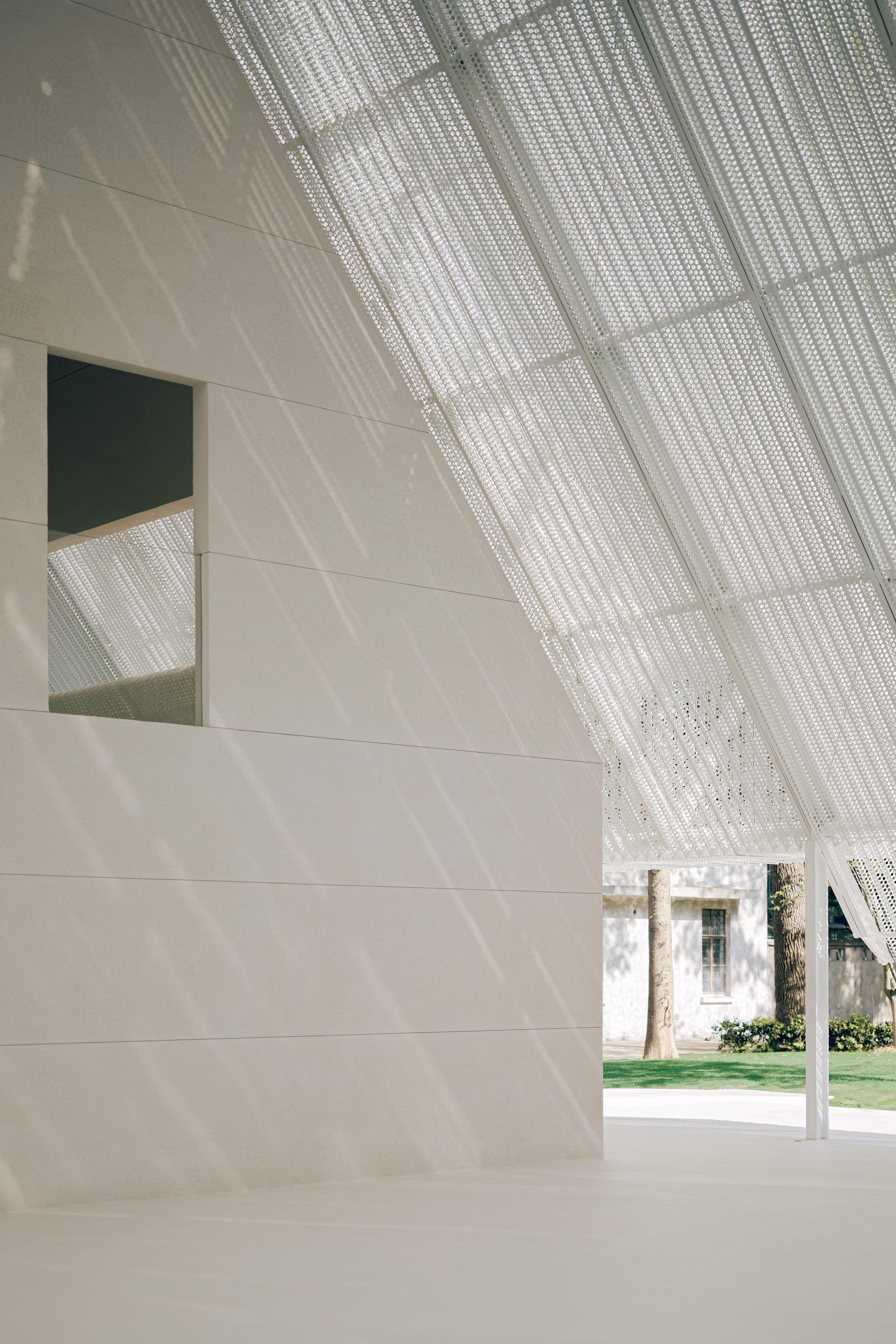 The Breeze Hall—Between the sacred and the mundane - image 18
