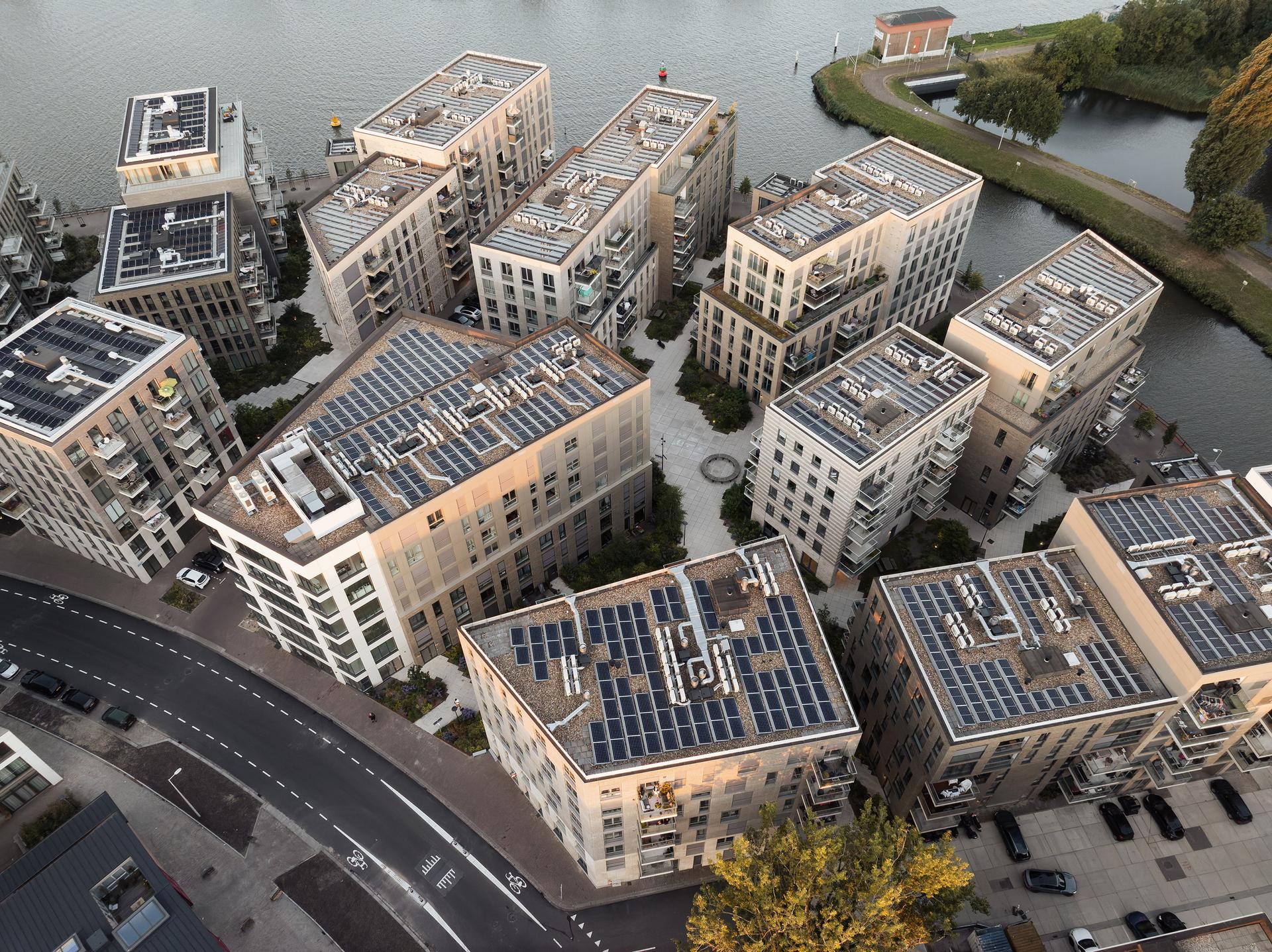 Cruquius Island Housing - image 2