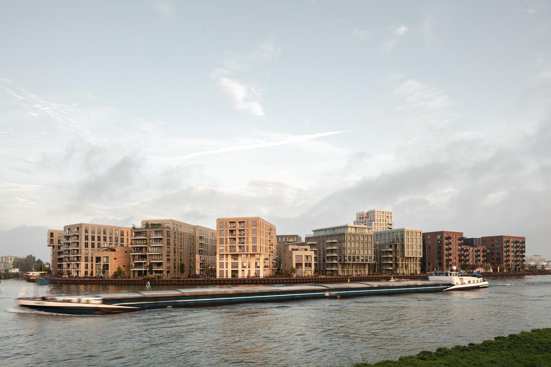 Cruquius Island Housing - image 17