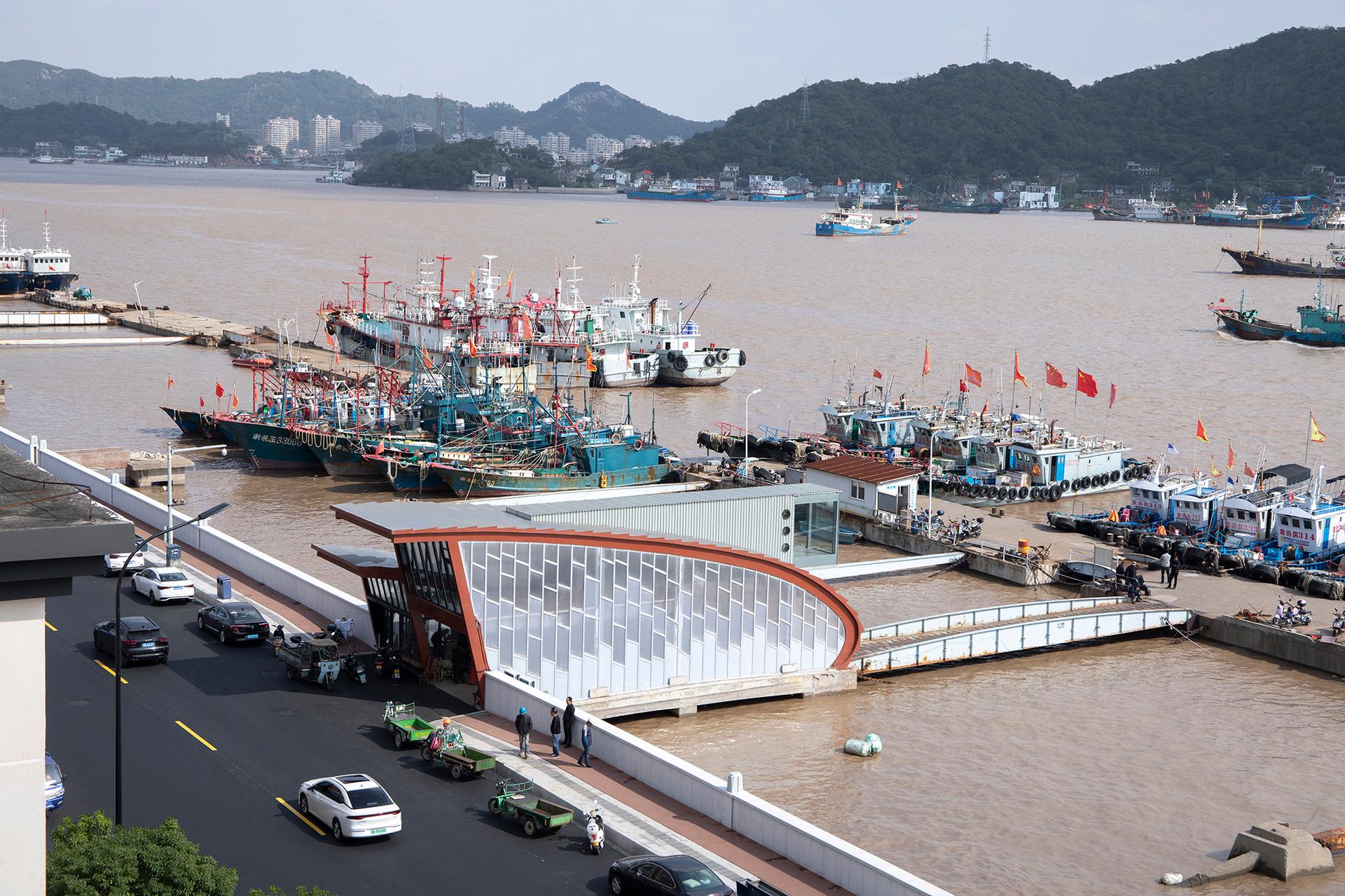 Fishermen Light Cinema-Dongmen Pier Renovation - image 12