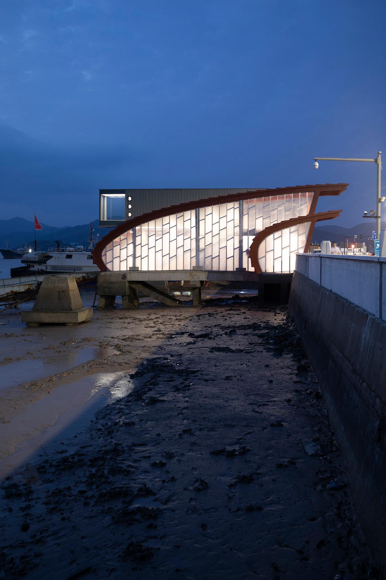 Fishermen Light Cinema-Dongmen Pier Renovation - image 18