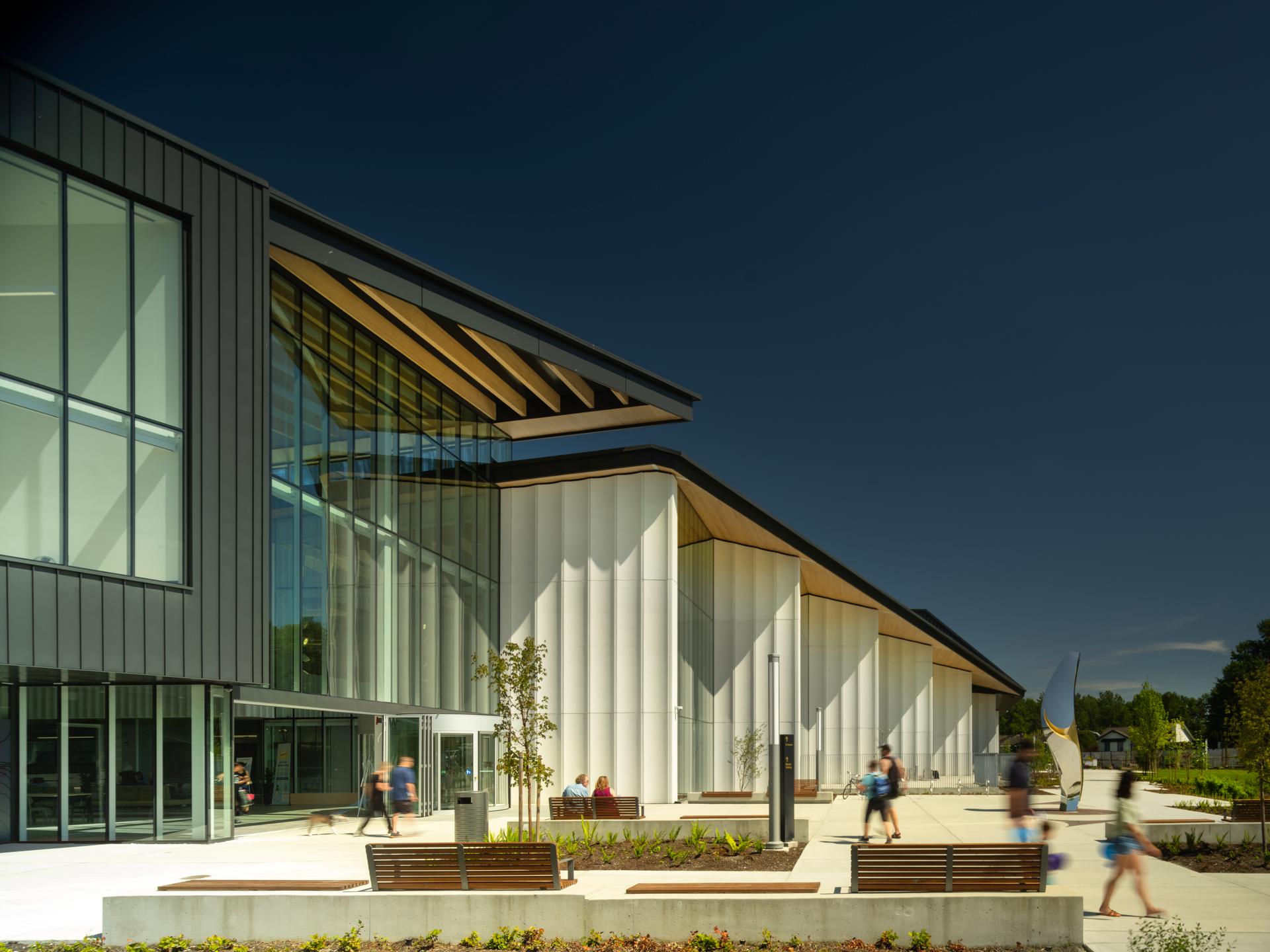 təməsew̓txʷ Aquatic and Community Centre
