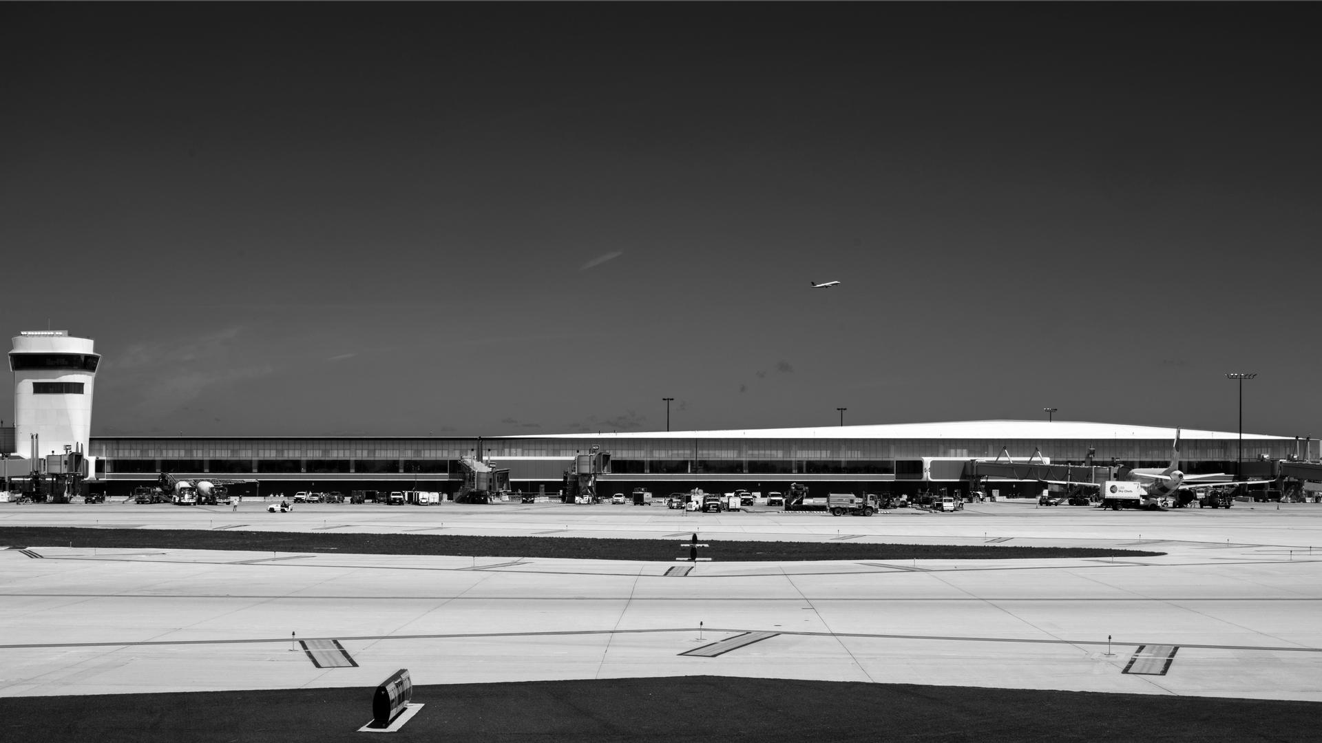 O'Hare International Airport Terminal 5 Expansion - image 3