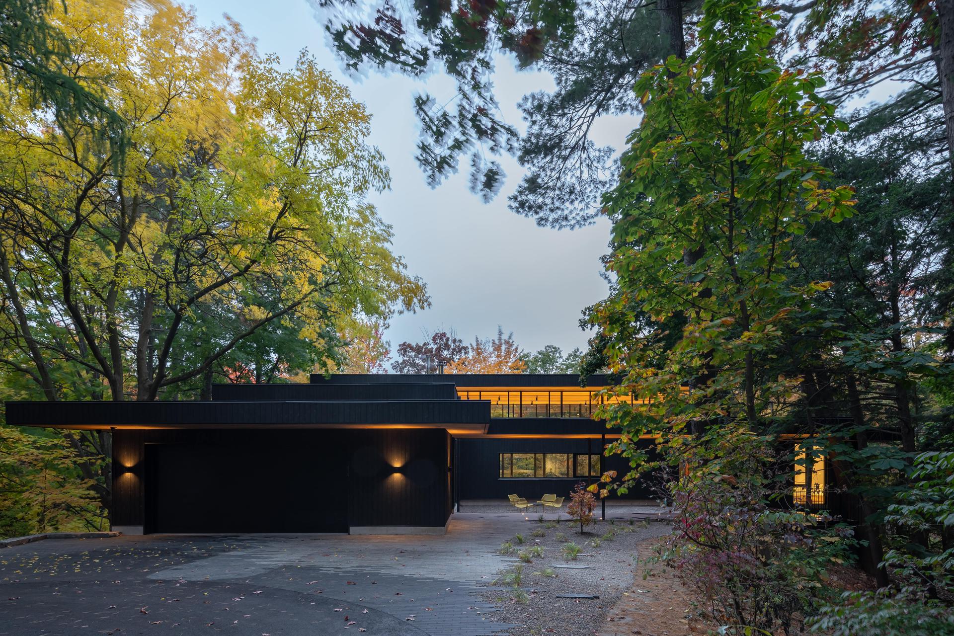 Ravine House - image 2