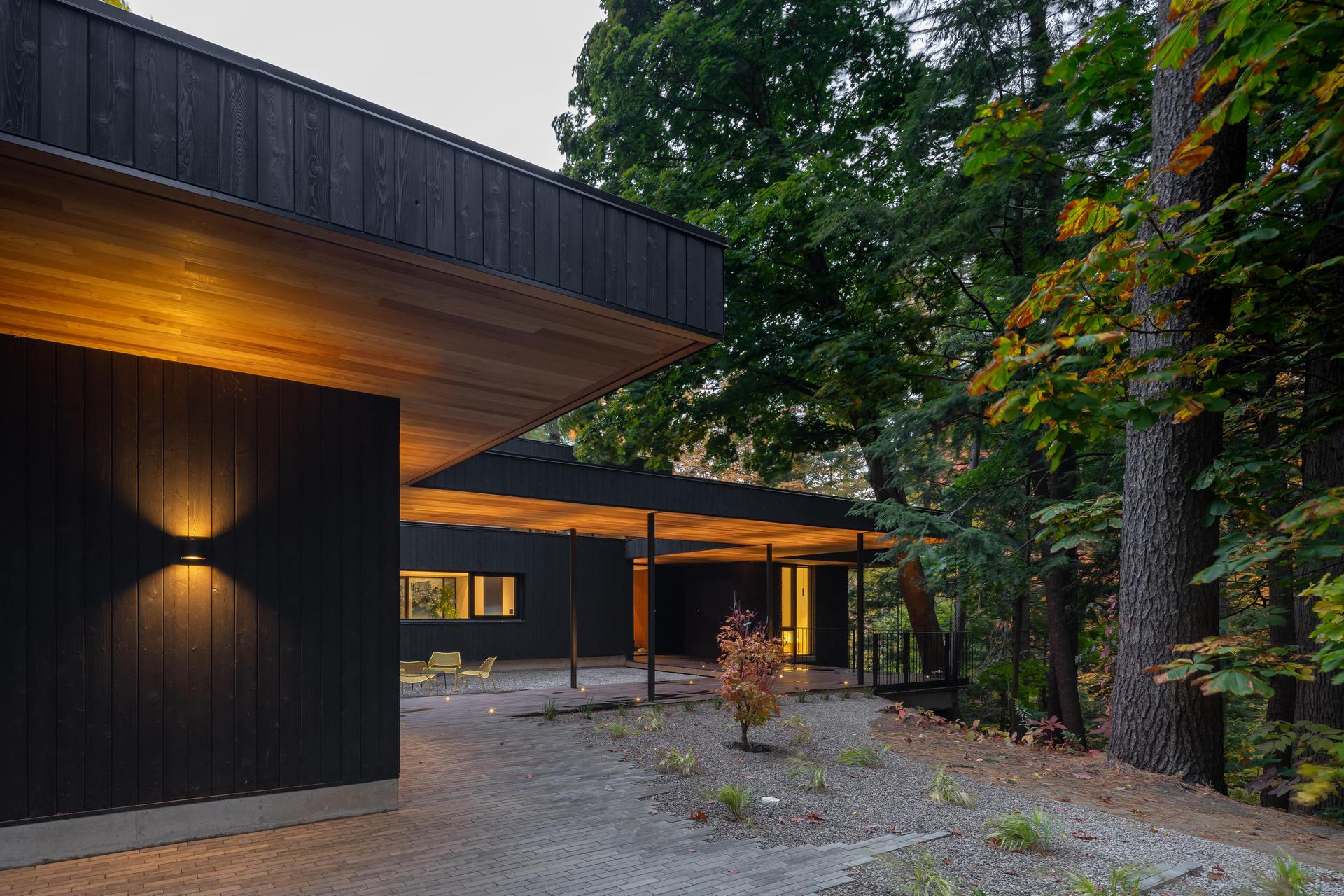 Ravine House - image 3