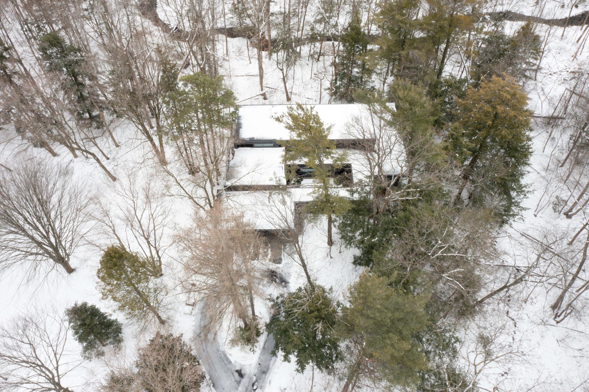 Ravine House - image 27