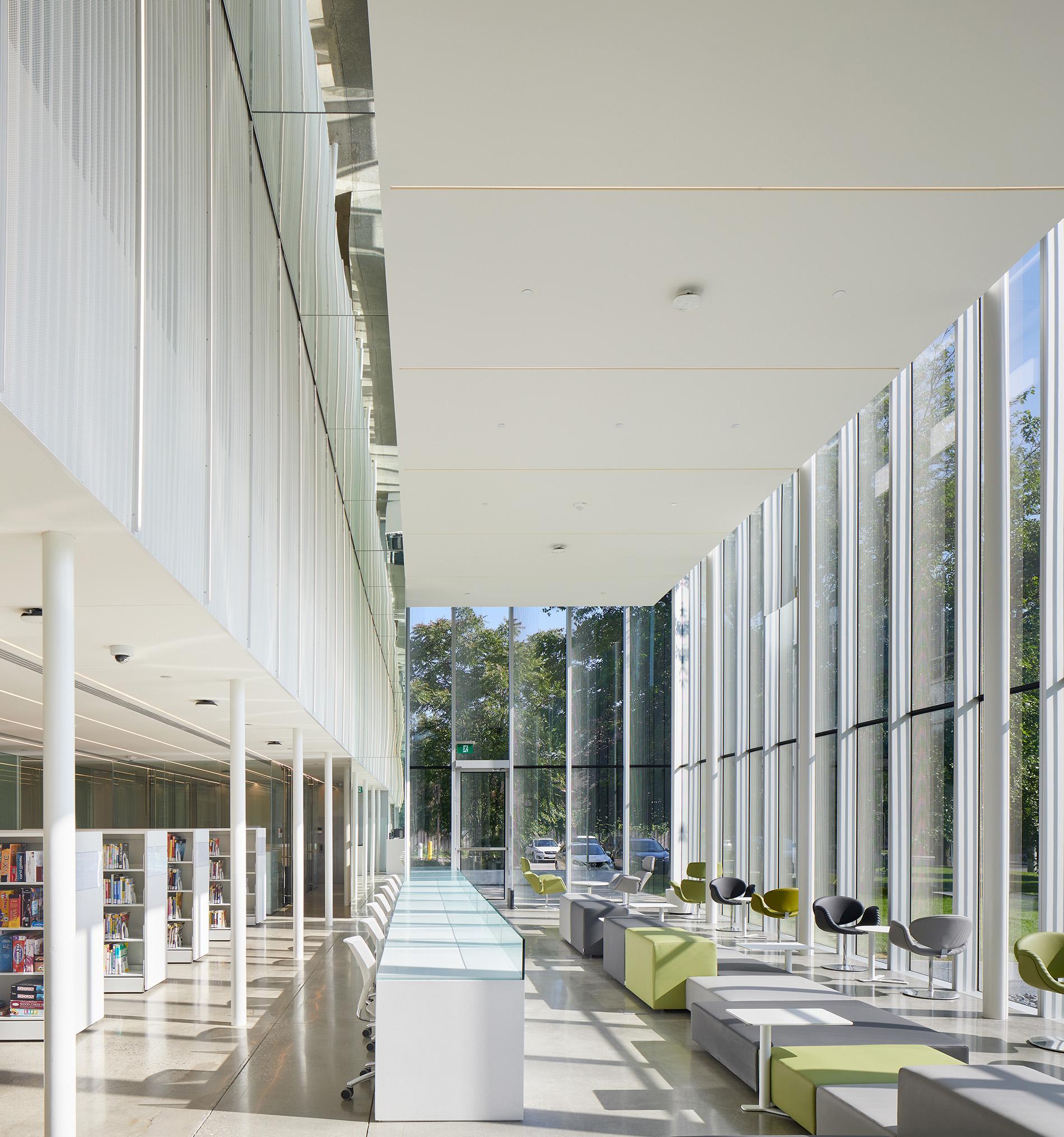Centennial College Story Arts Campus Library - image 6