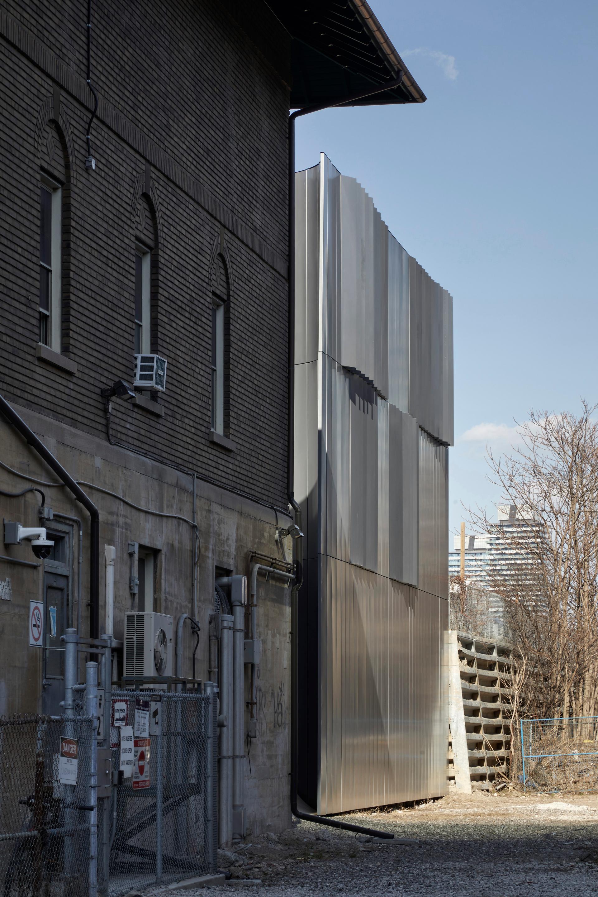 Scott Street Interlocking Signal Tower Generator - image 4