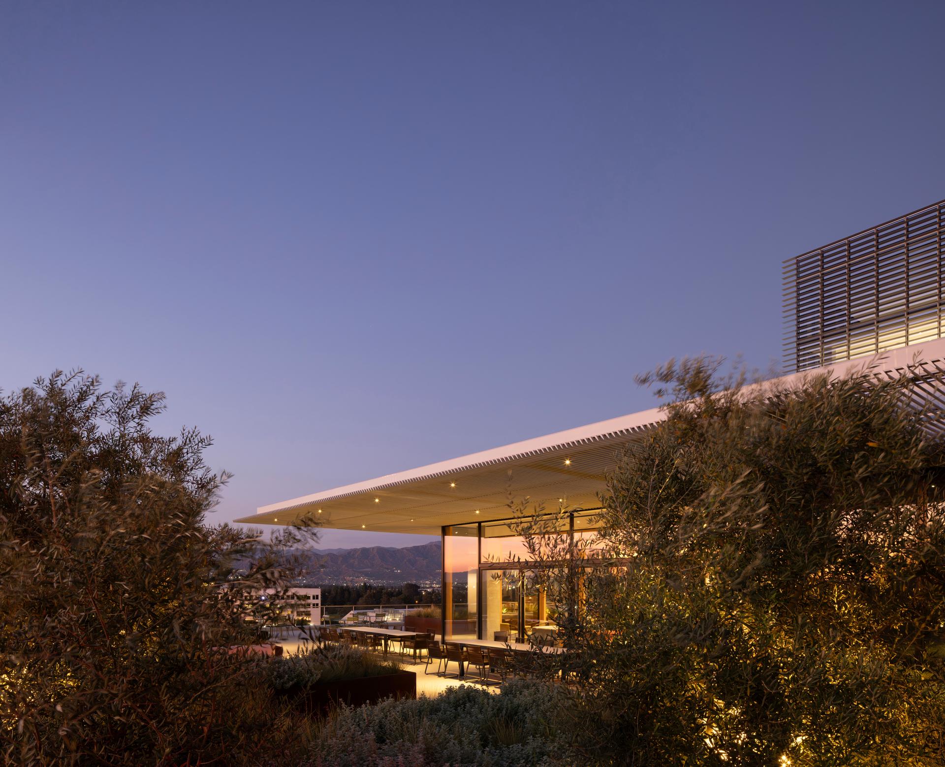 NBCUniversal Campus Project - image 7