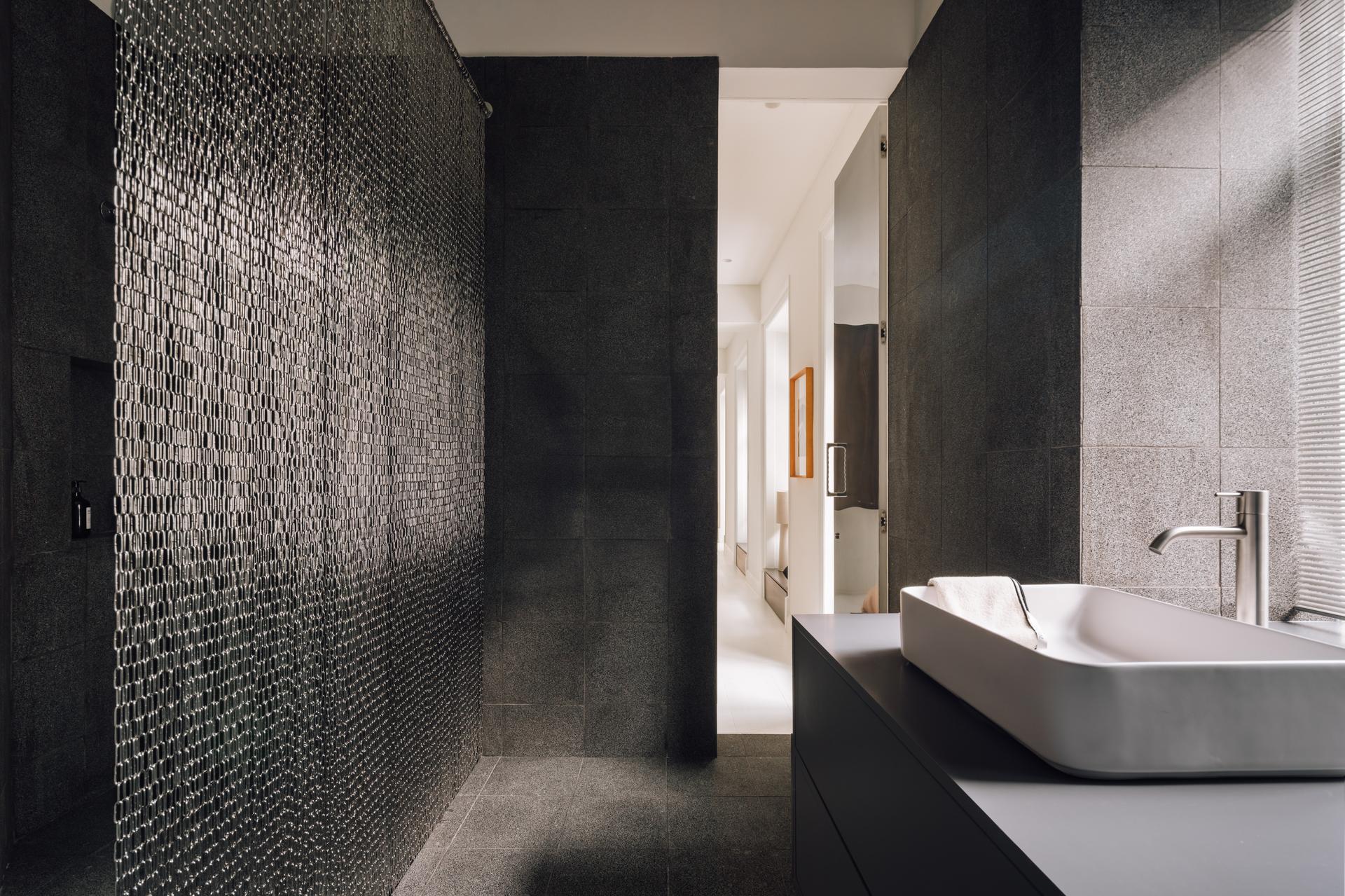 Lisbon pied-à-terre - image 12