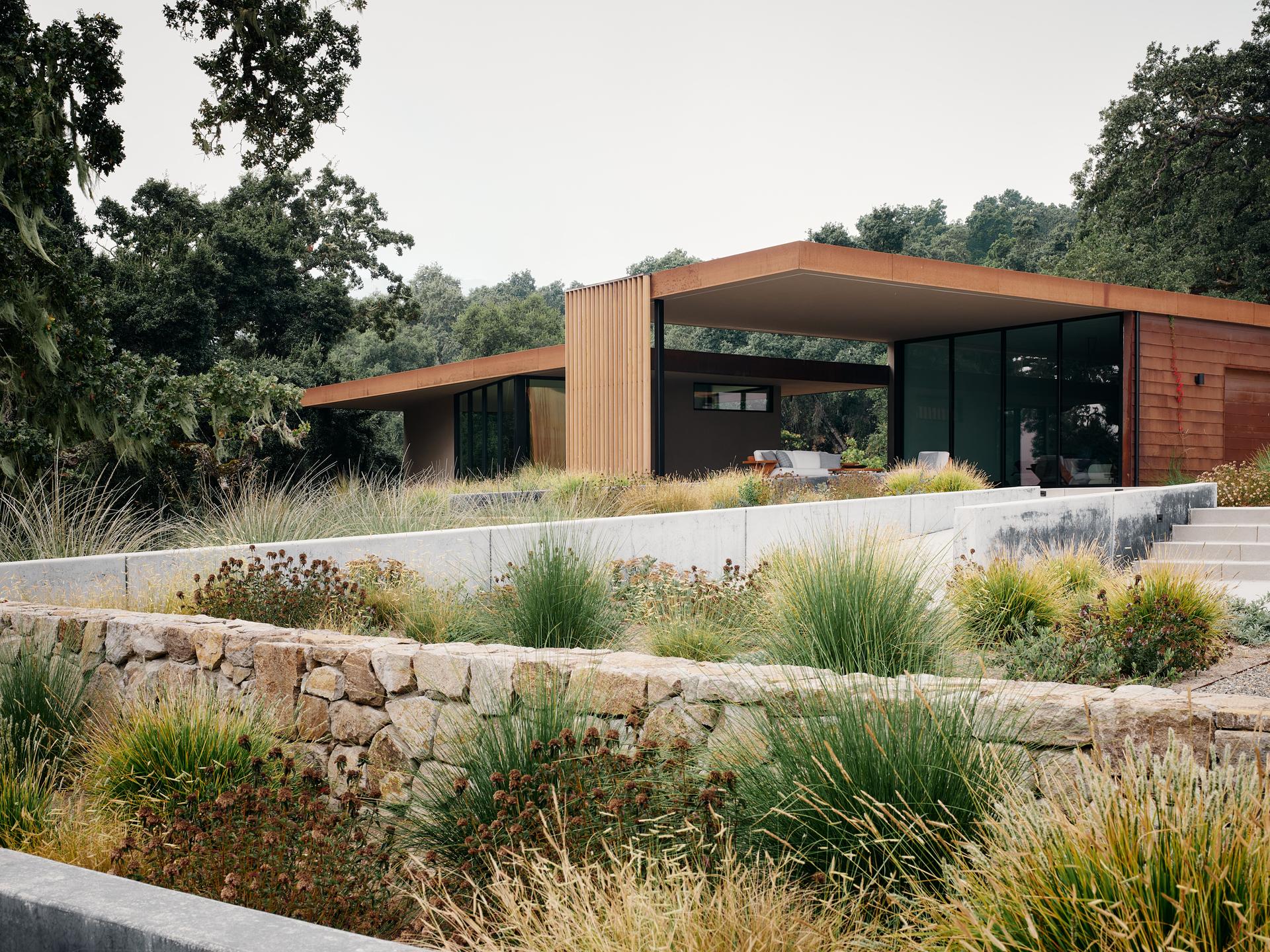 Meadow House - image 12