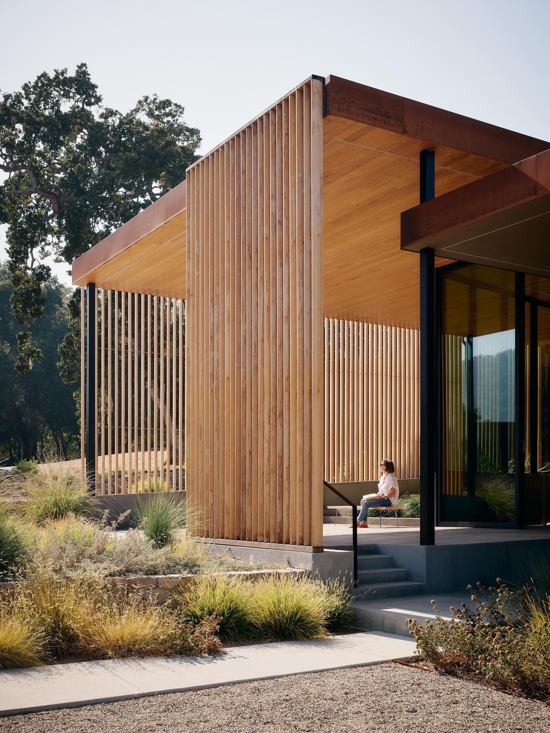 Meadow House - image 13