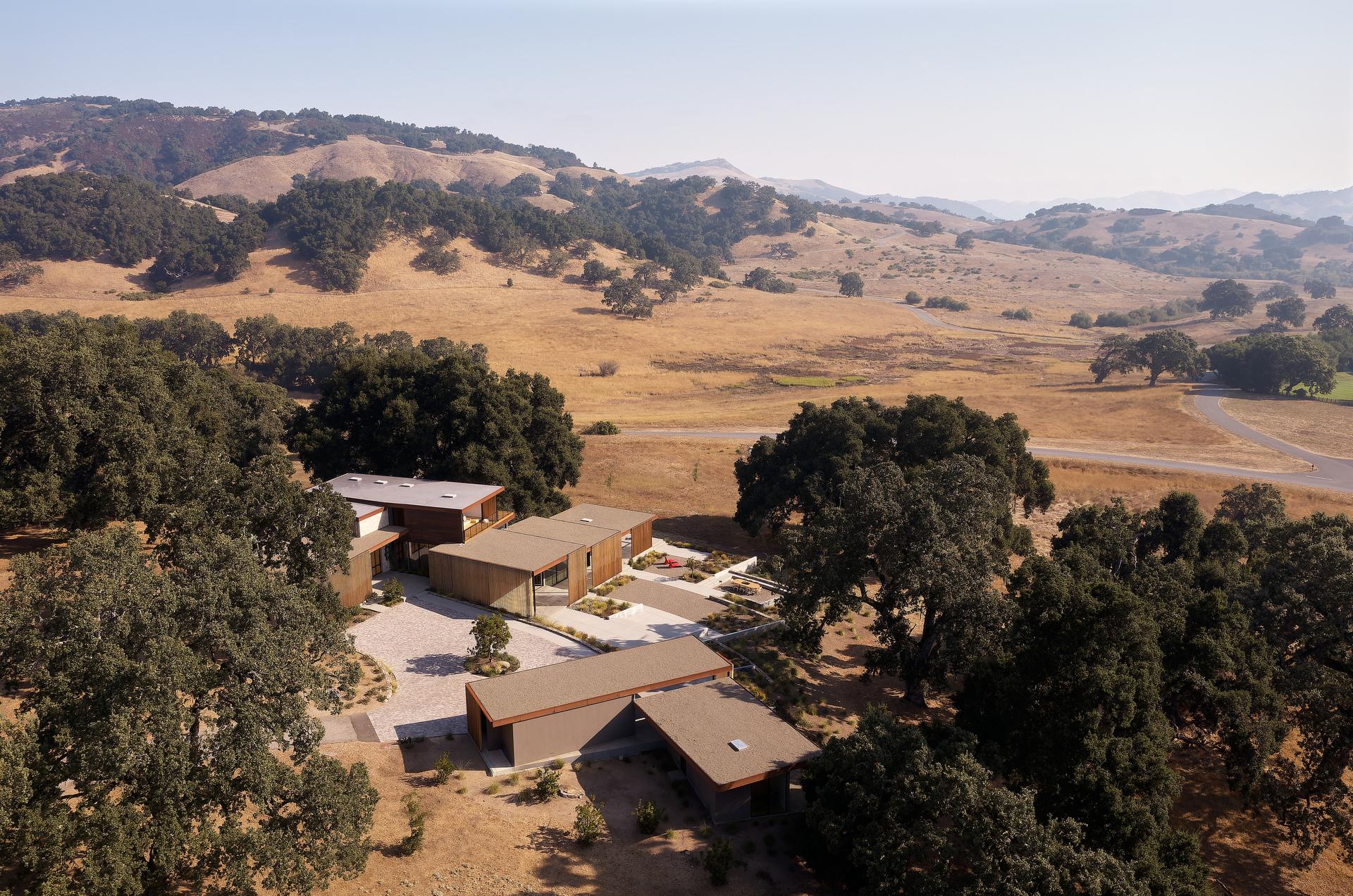 Meadow House - image 5