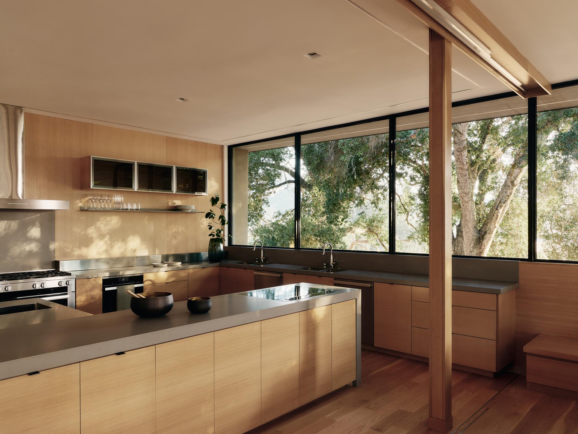 Meadow House - image 32