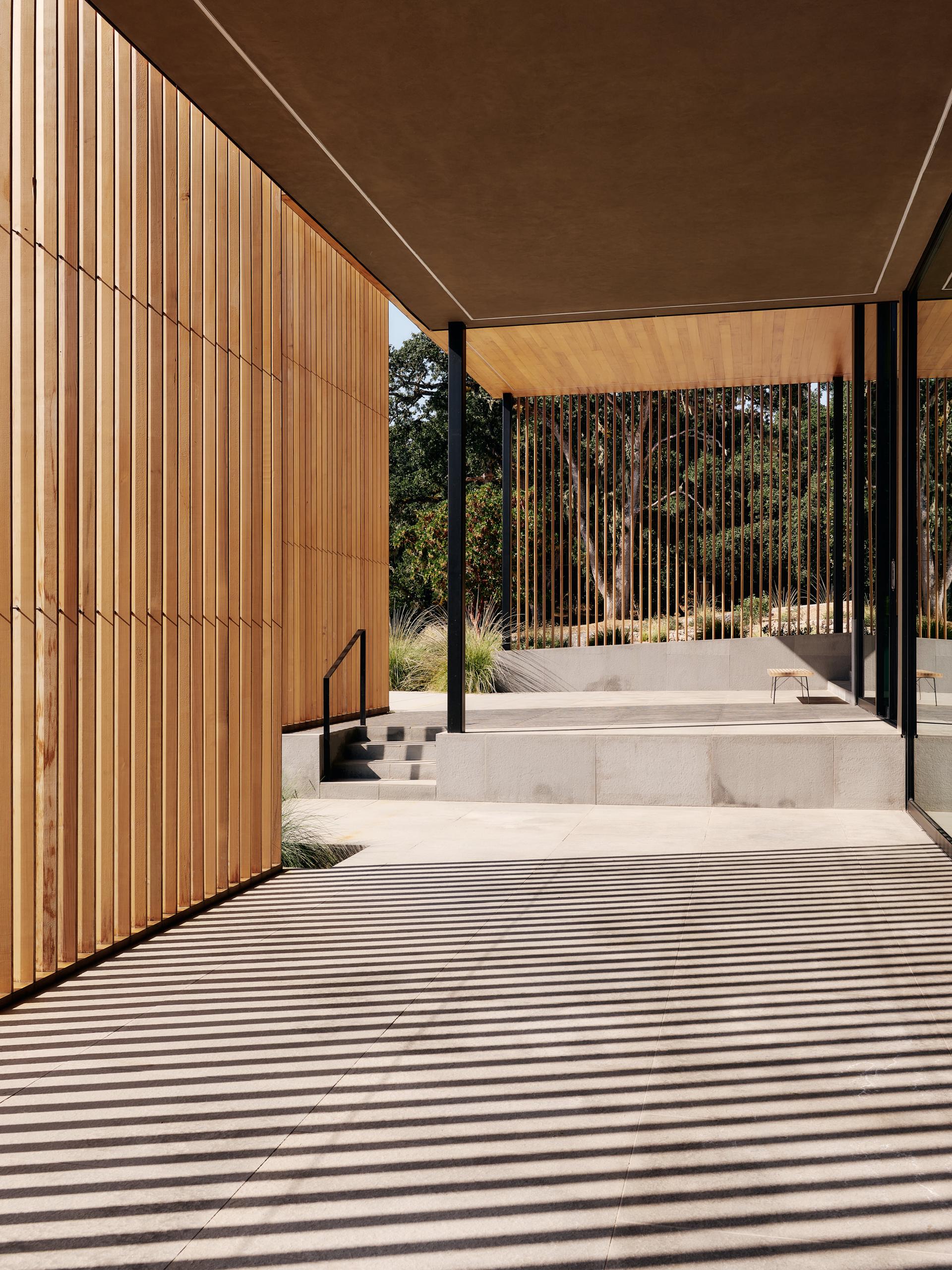 Meadow House - image 34