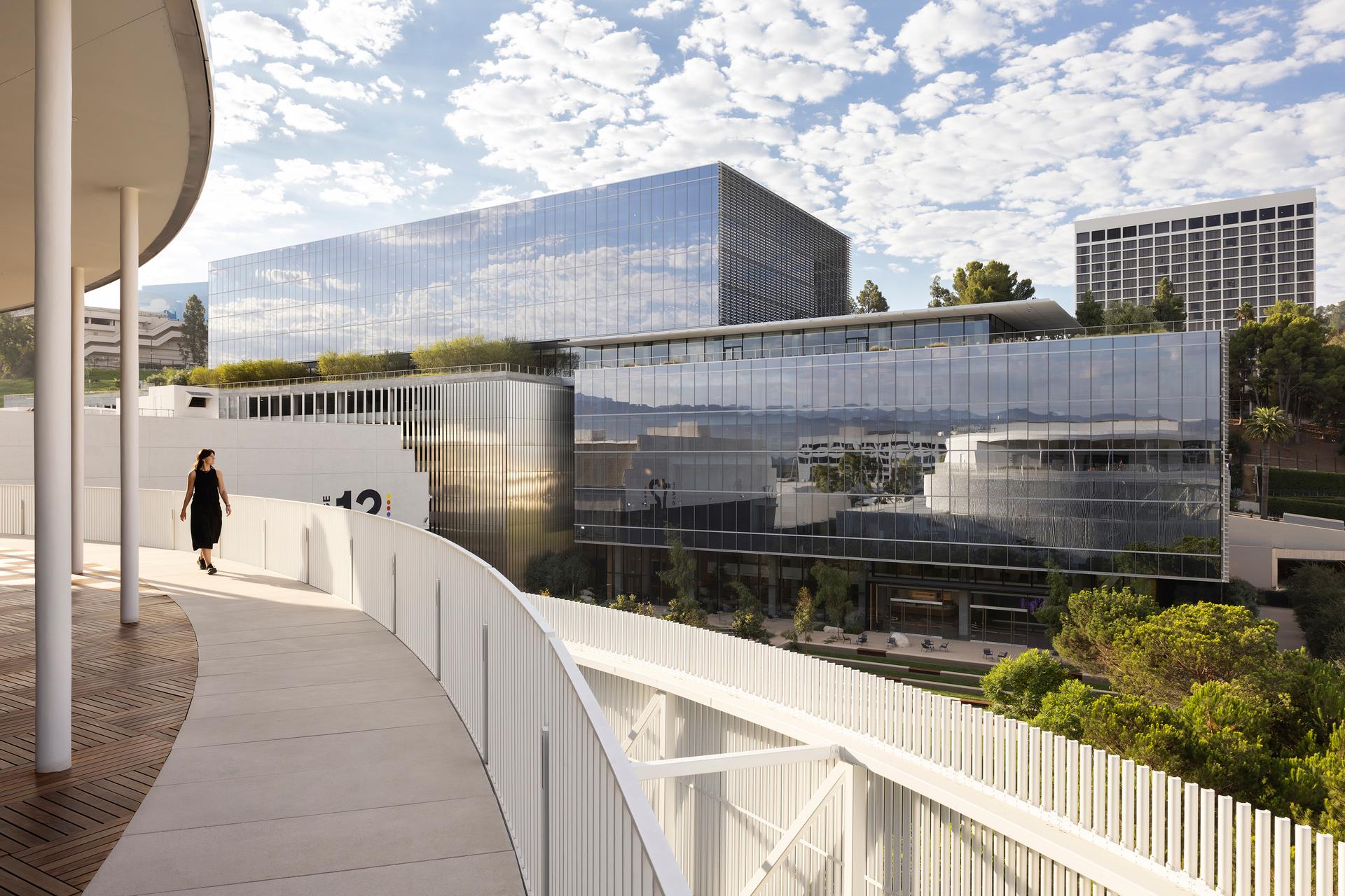 NBCUniversal Campus Project - image 7