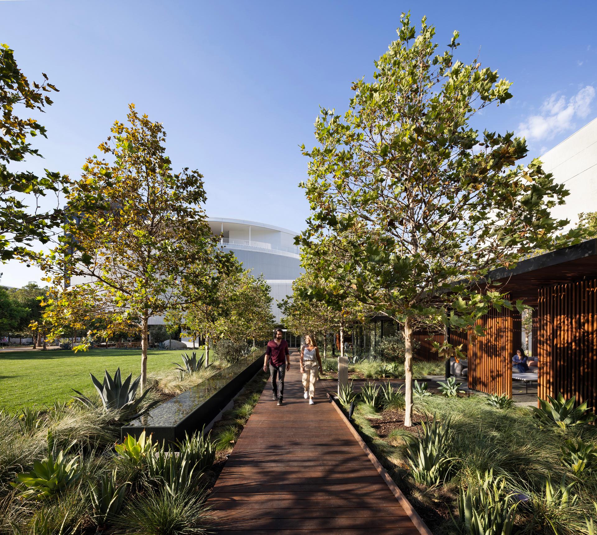 NBCUniversal Campus Project - image 12