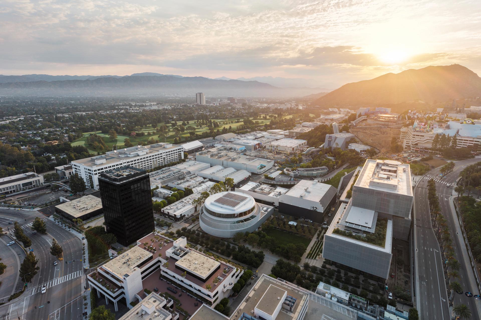 NBCUniversal Campus Project - image 13