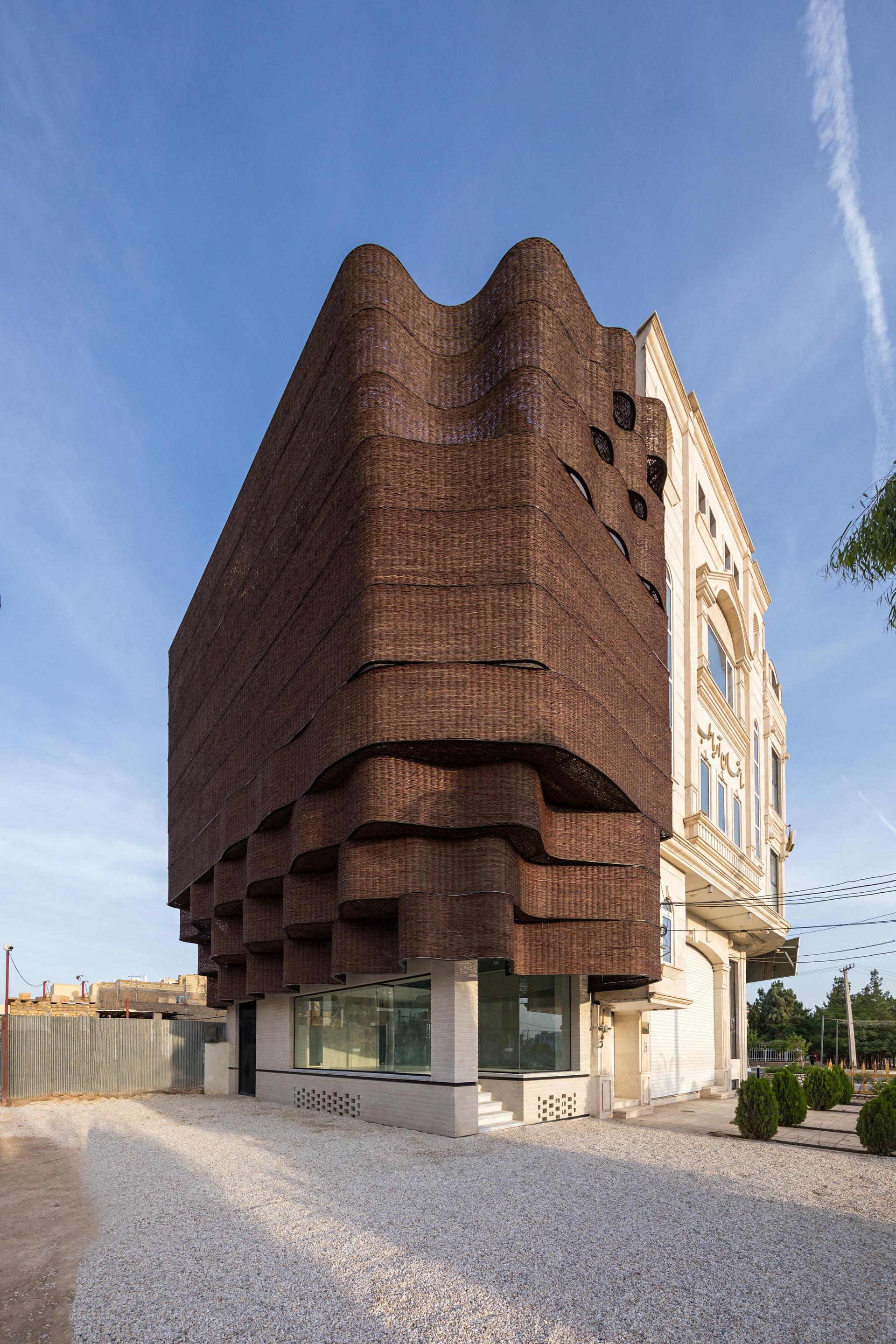 Arghavan (Cercis) Commercial Project - image 2