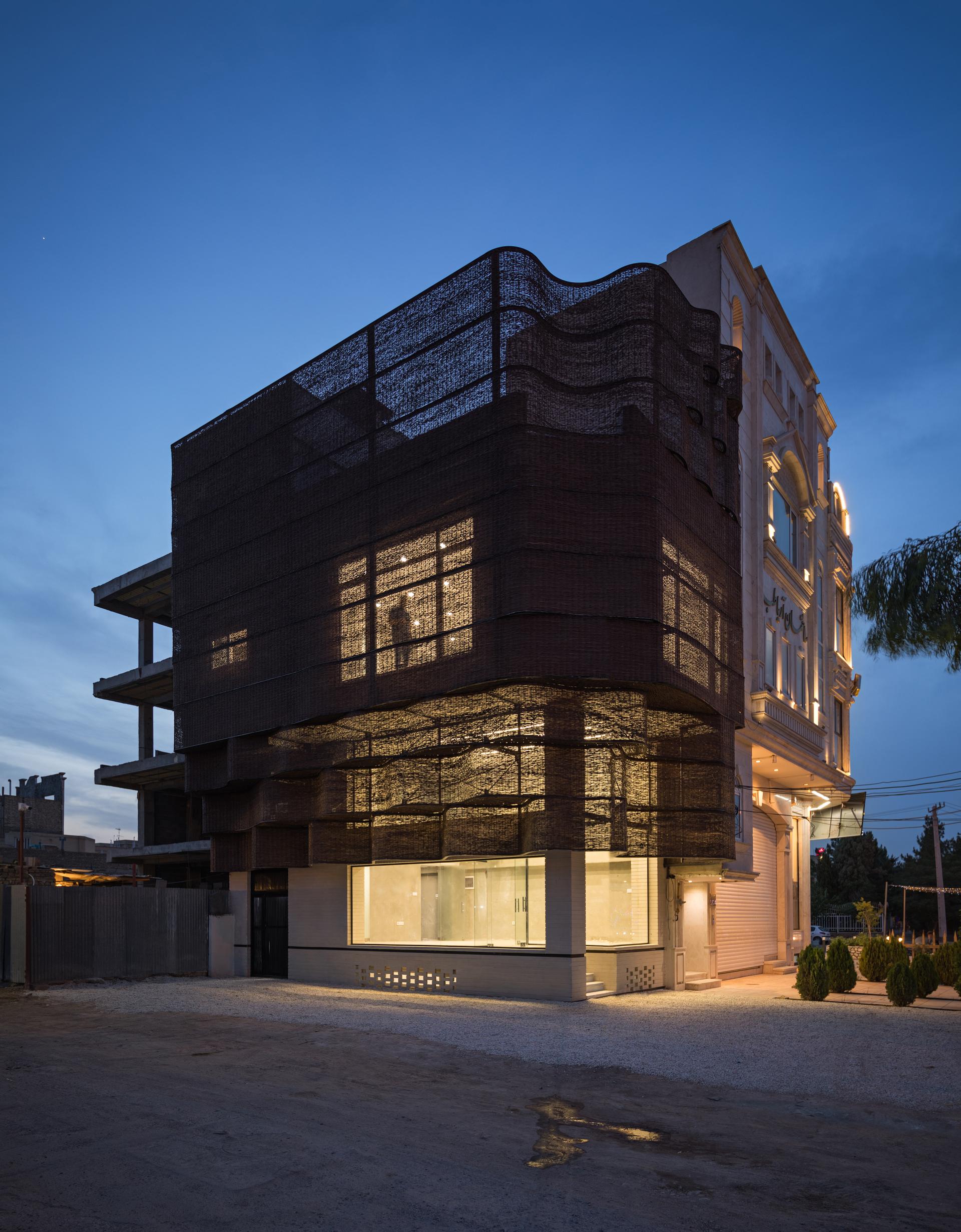 Arghavan (Cercis) Commercial Project - image 11