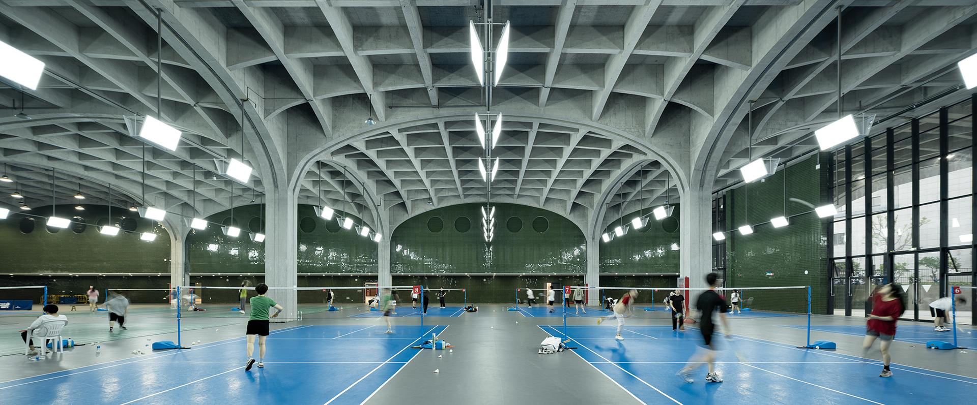Shaoxing University Stormproof Playground - image 4