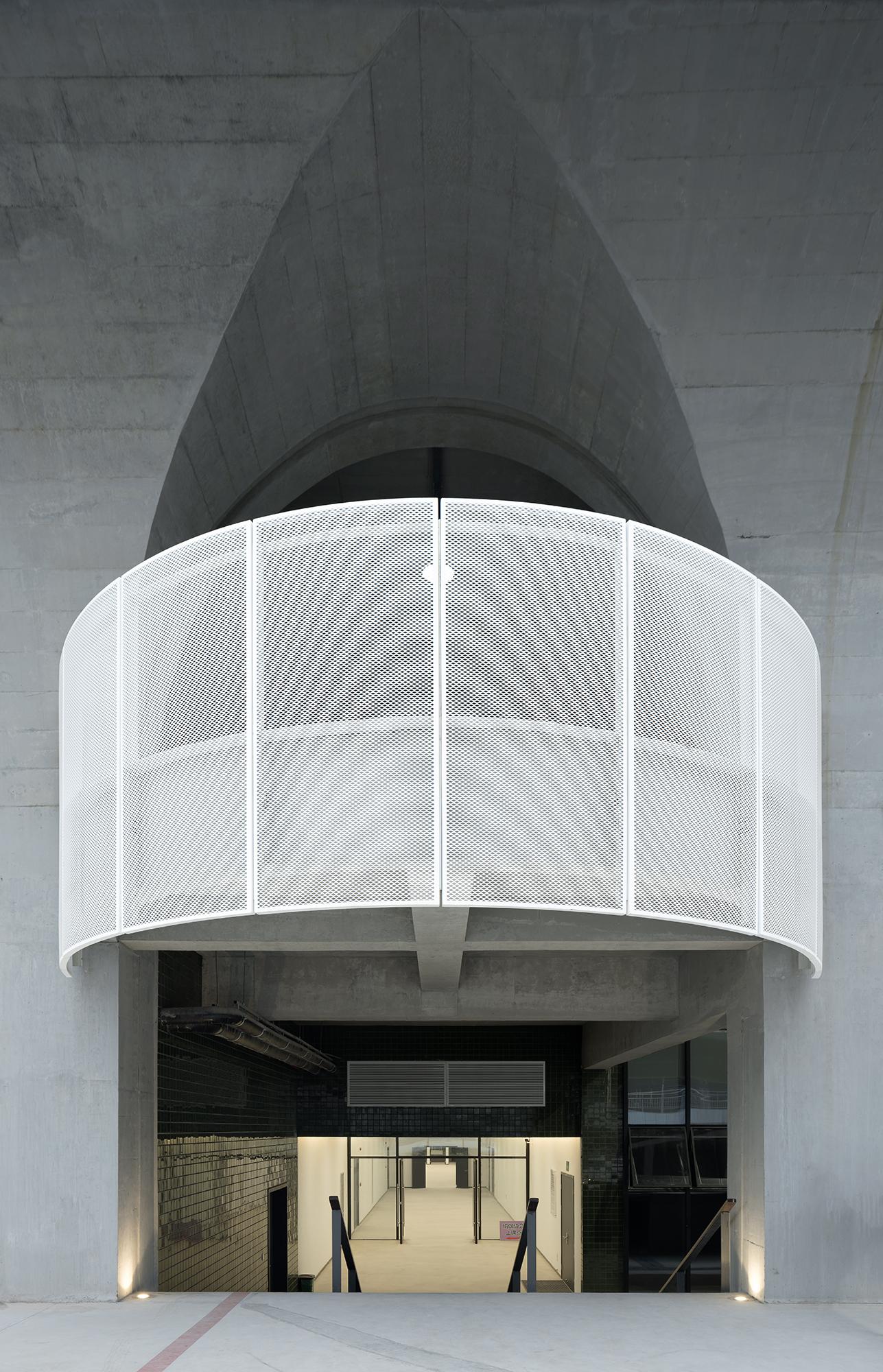 Shaoxing University Stormproof Playground - image 9