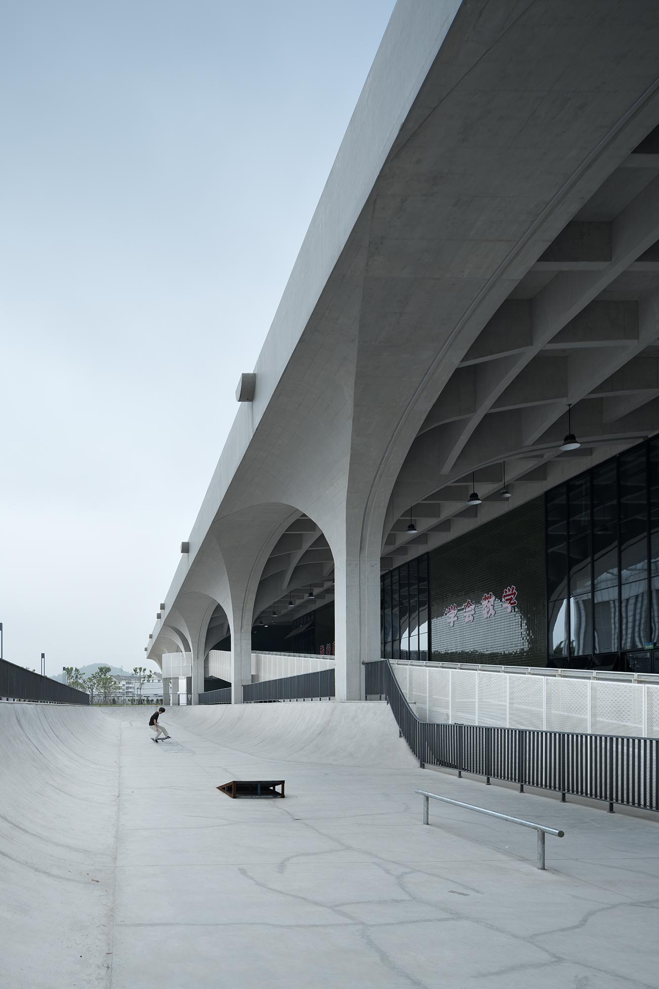 Shaoxing University Stormproof Playground - image 10