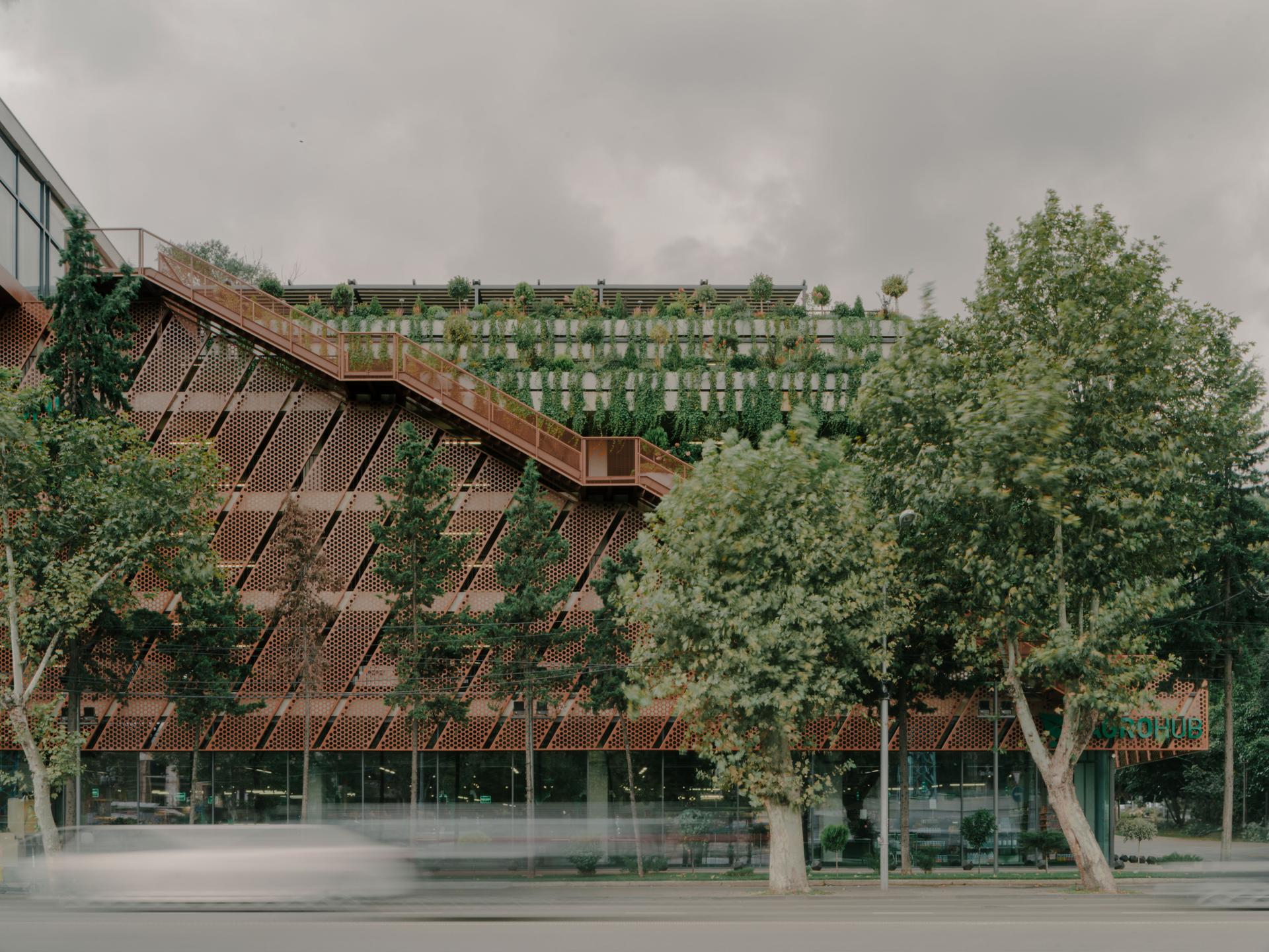 Multifunctional Landmark on the Riverbank - image 5
