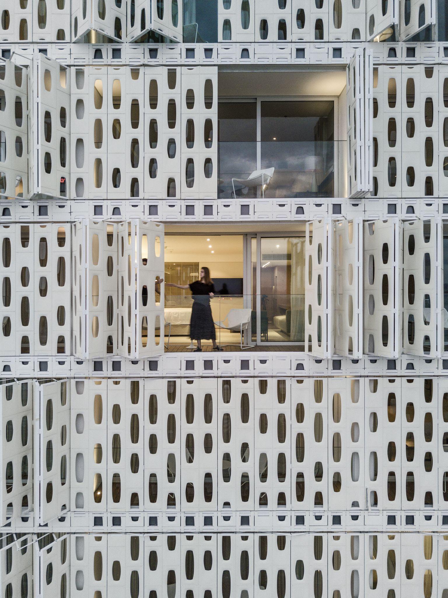 Bridge House - image 23