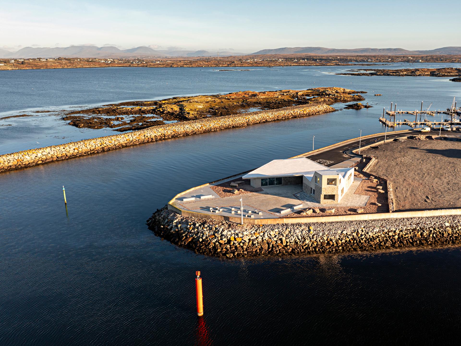 Rossaveel Small Craft Harbour - image 2