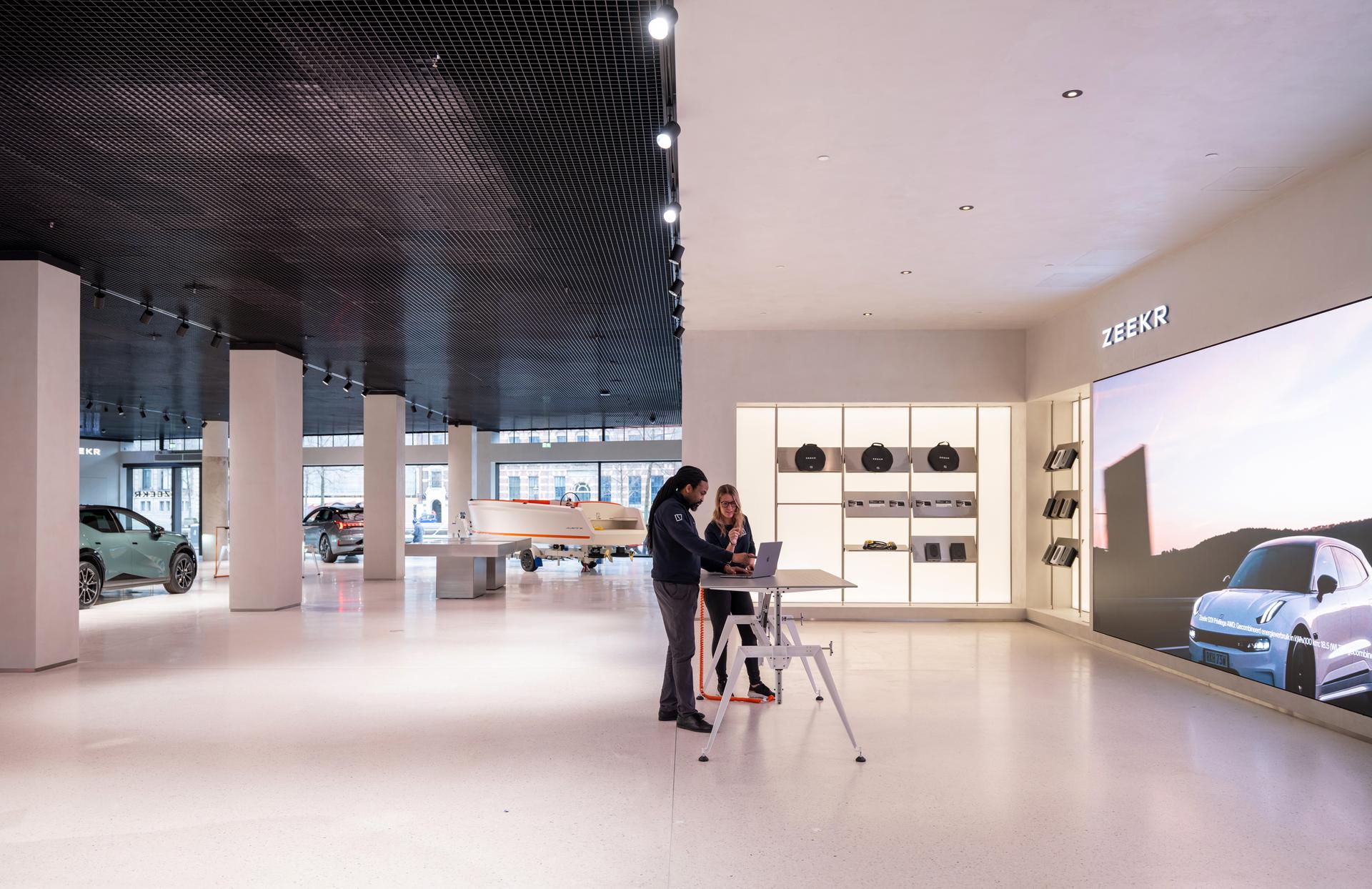 Zeekr Flagship Concept Store - image 8