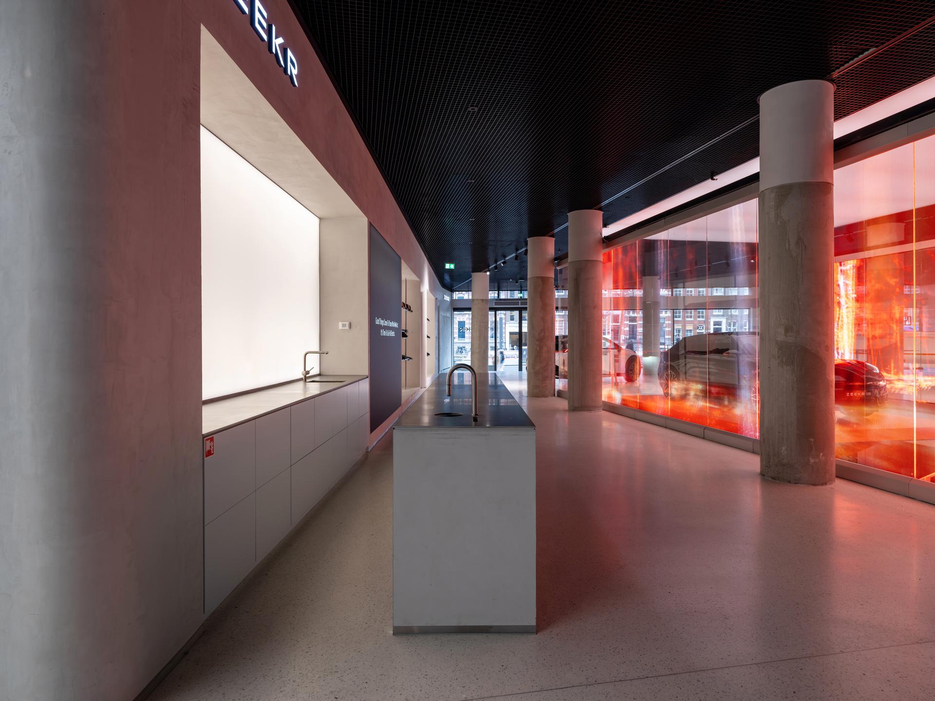 Zeekr Flagship Concept Store - image 9