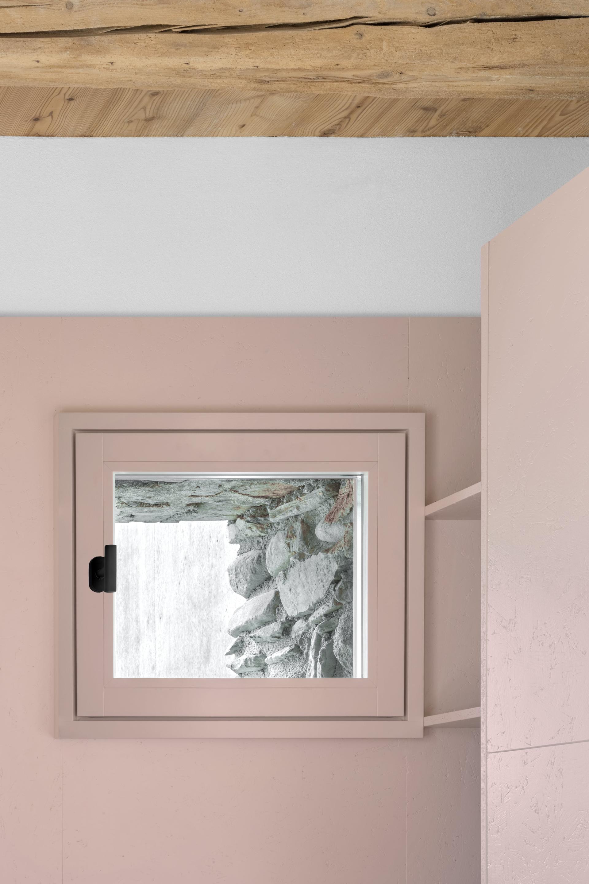 into the wall - wiedenhofer - image 14
