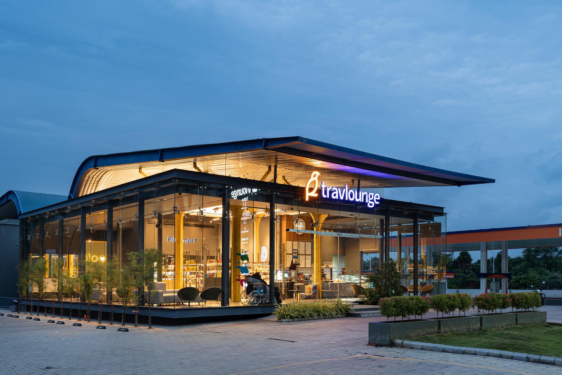 Travlounge - image 8