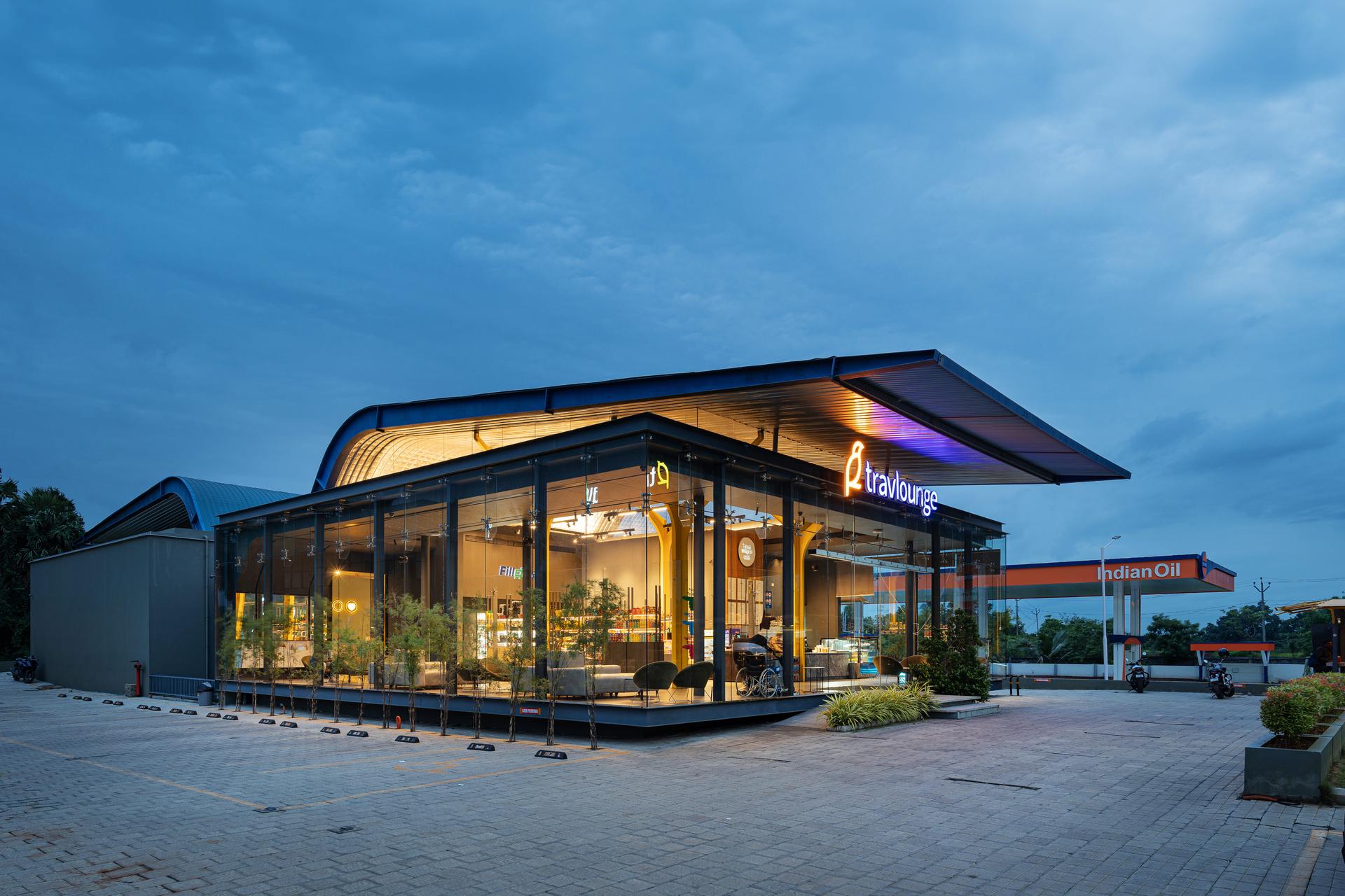 Travlounge - image 2