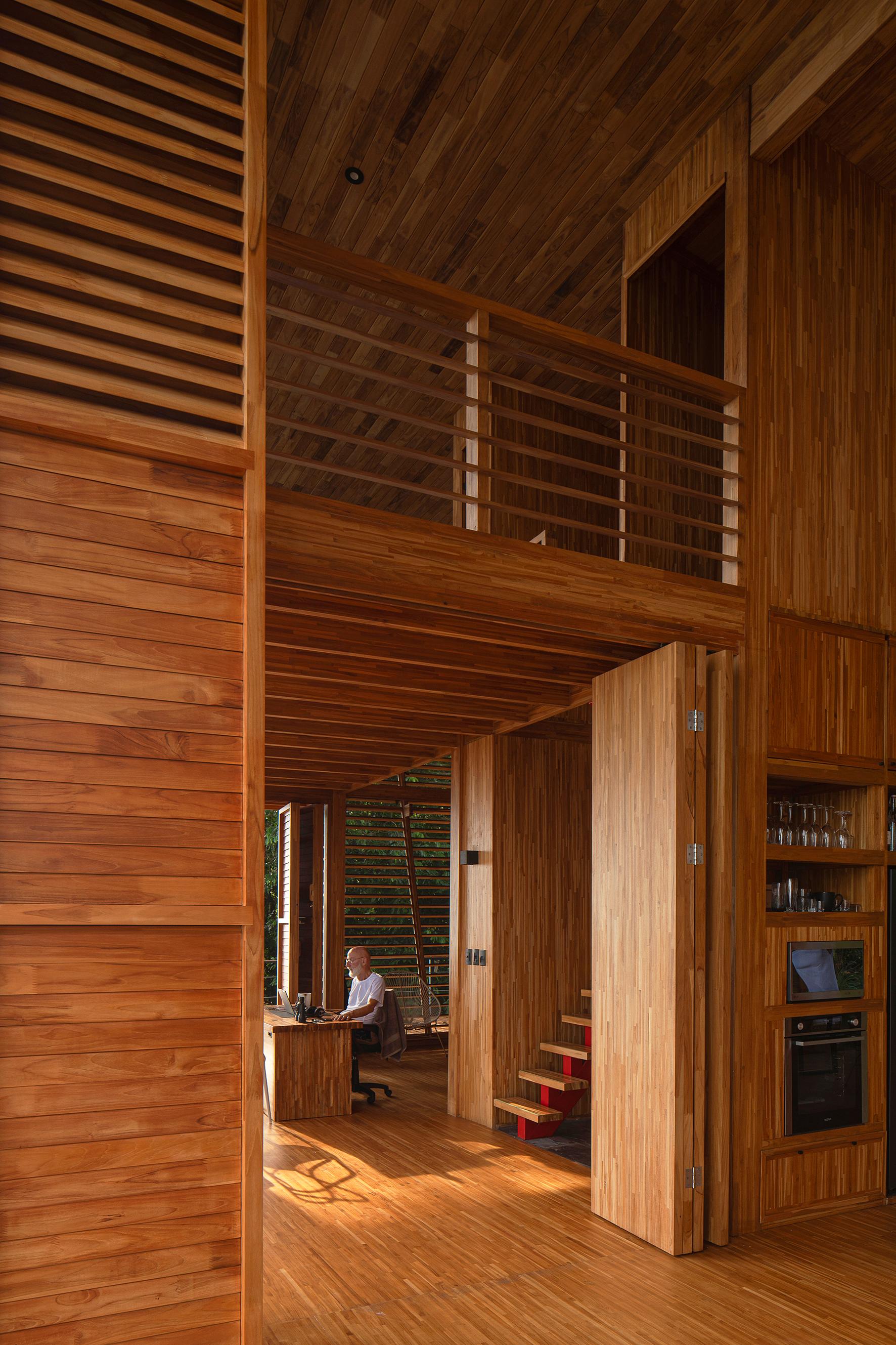 No Footprint Wood House - image 13