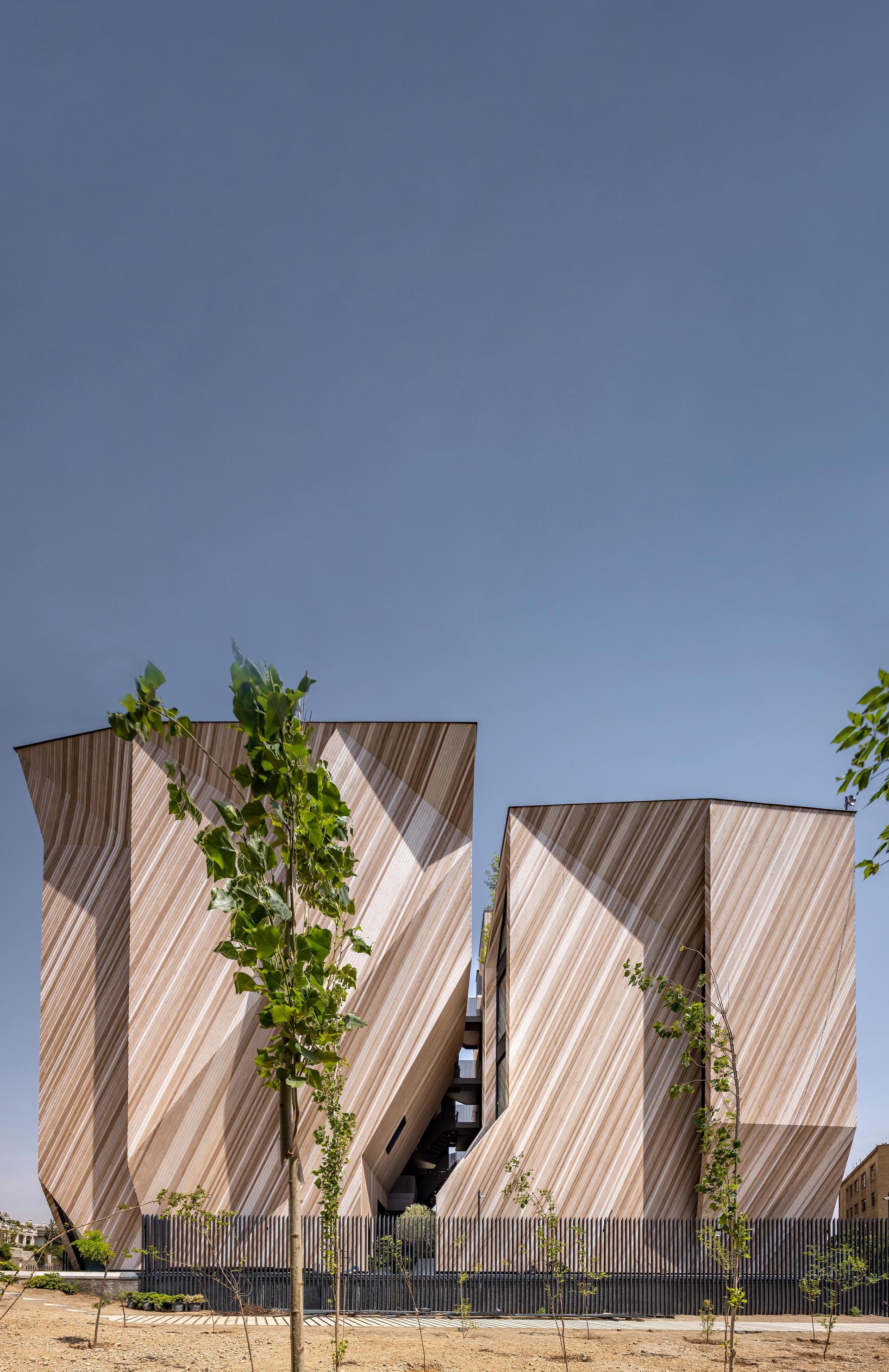 AnDo Residential Building - image 2
