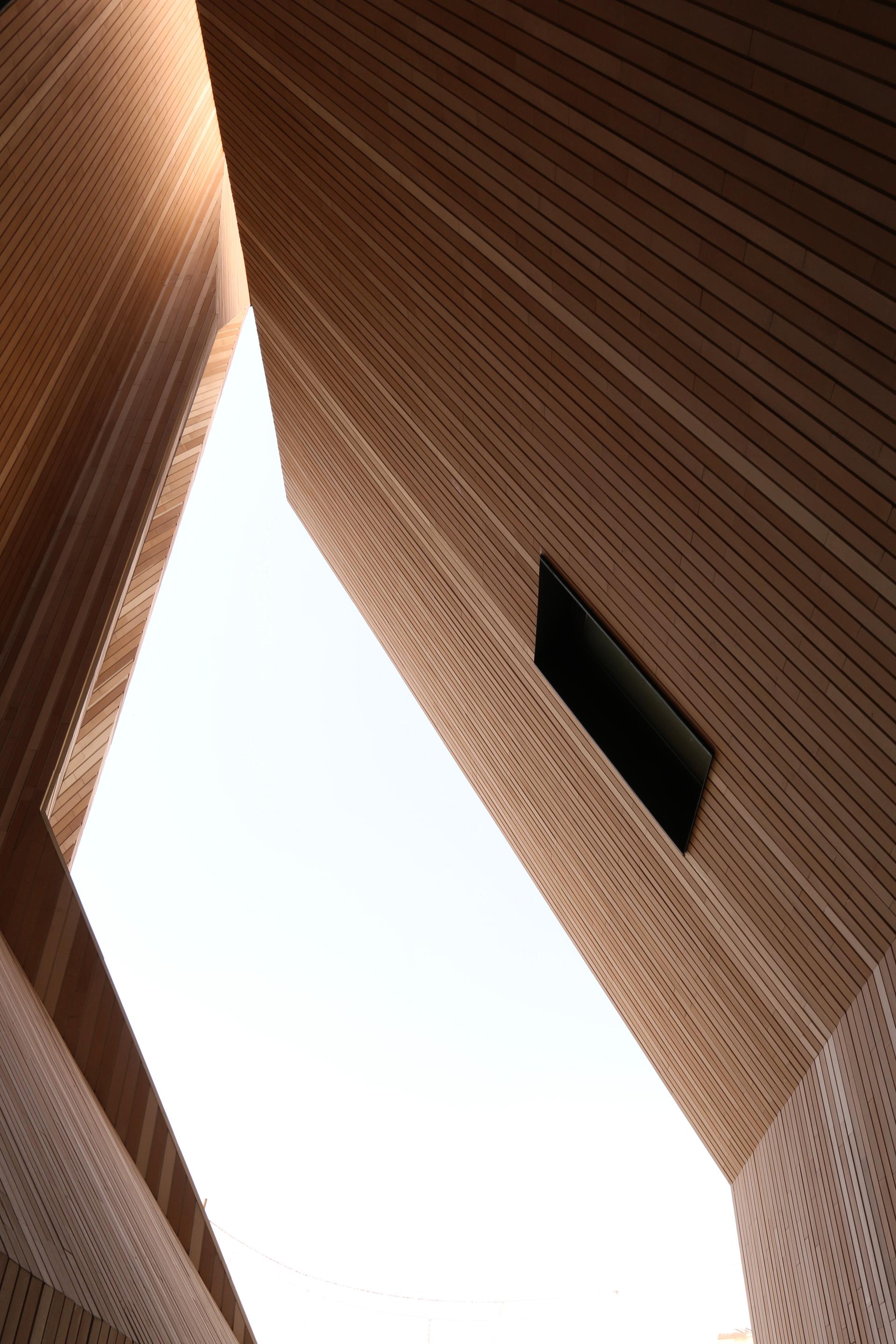 AnDo Residential Building - image 4
