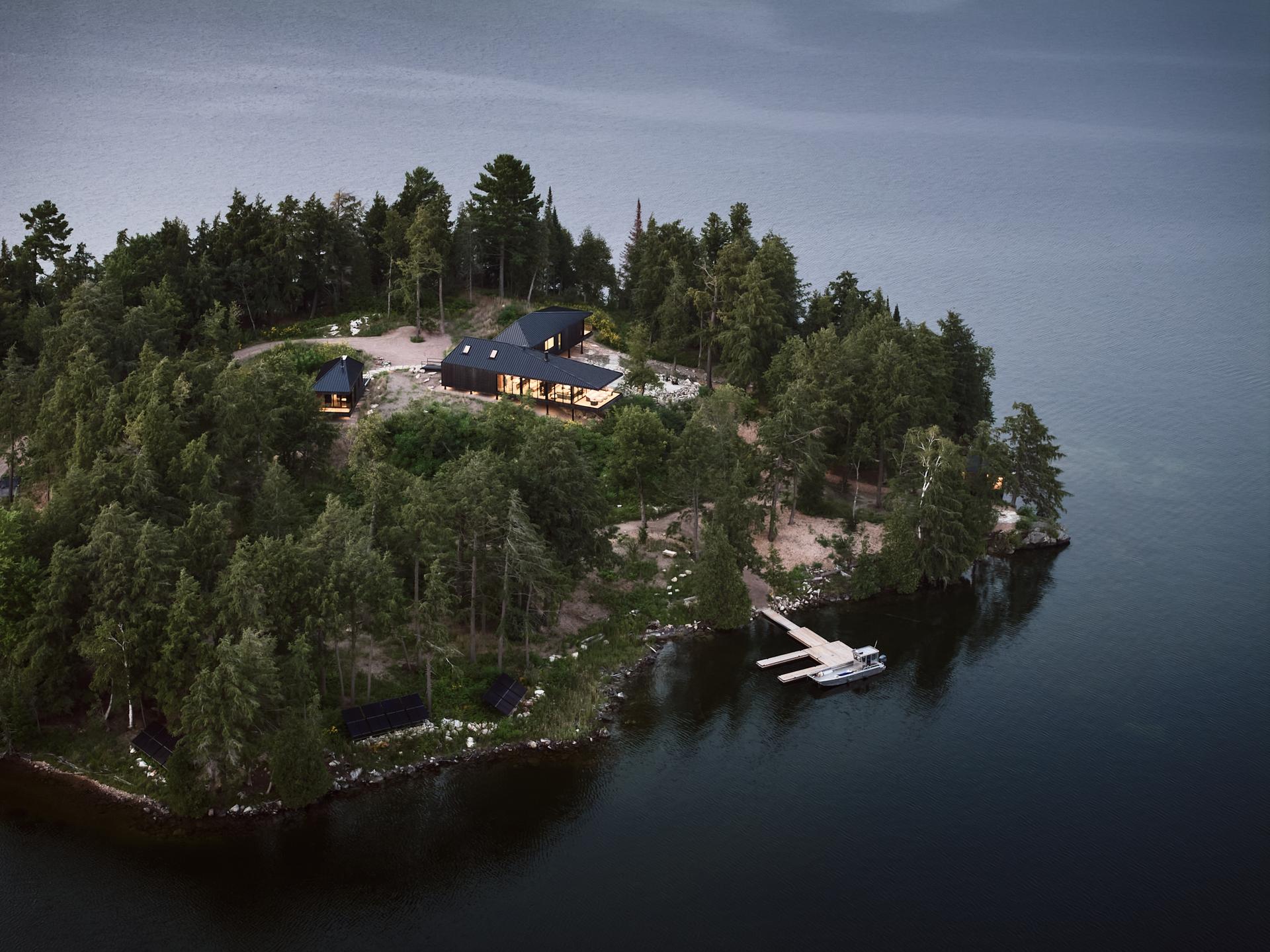 Armstrong Cottage - image 24