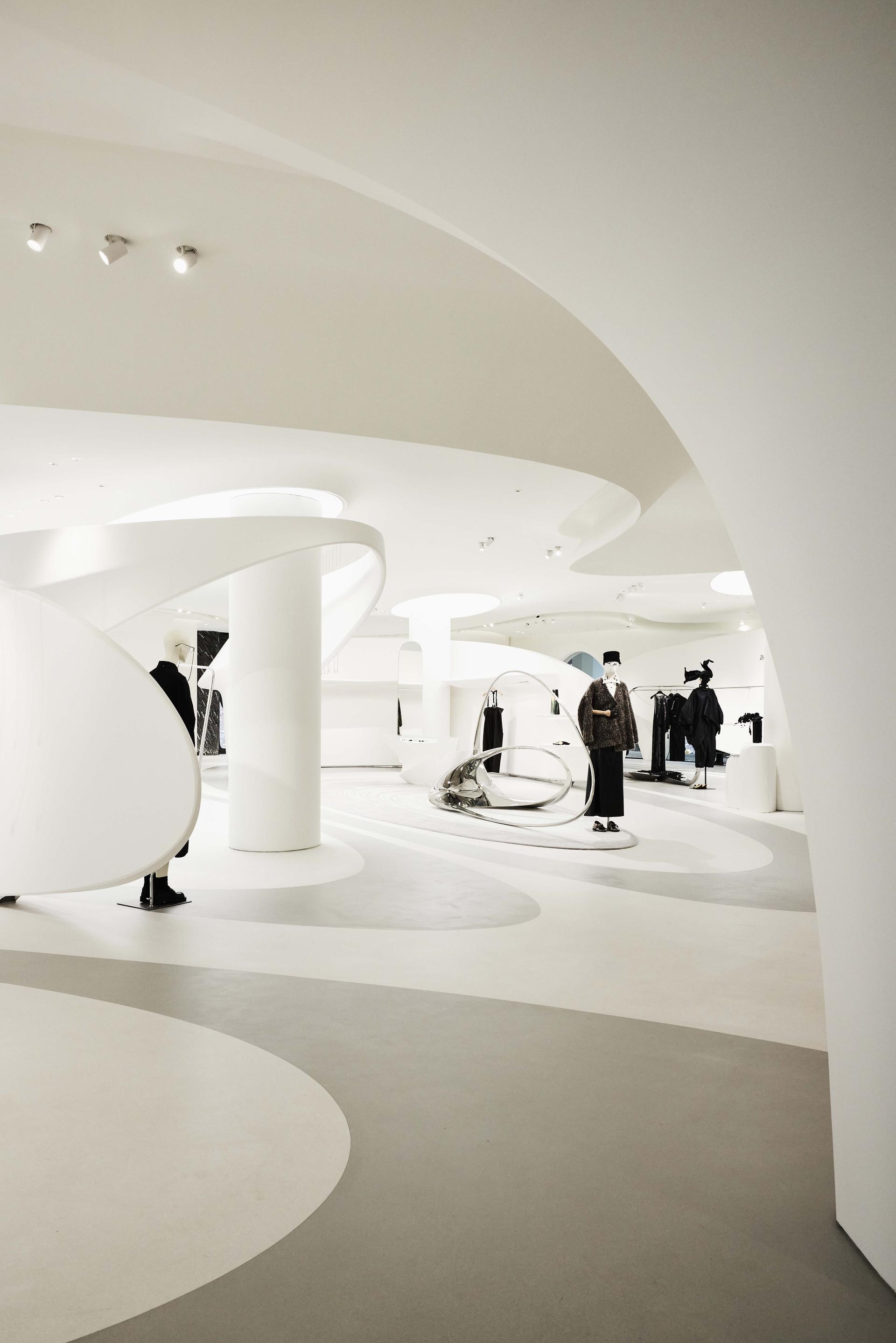 Marisfrolg Showroom - image 2