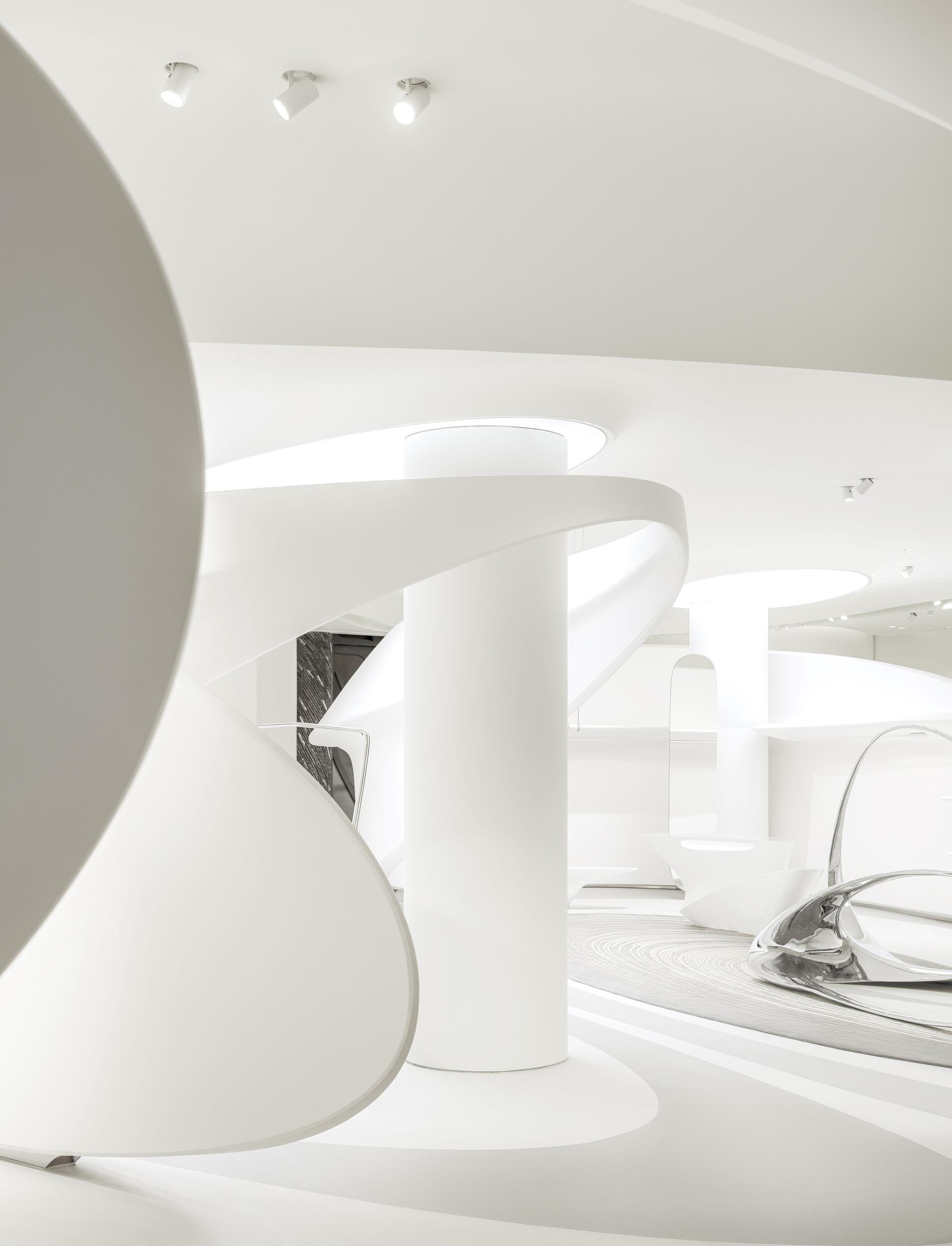 Marisfrolg Showroom - image 8