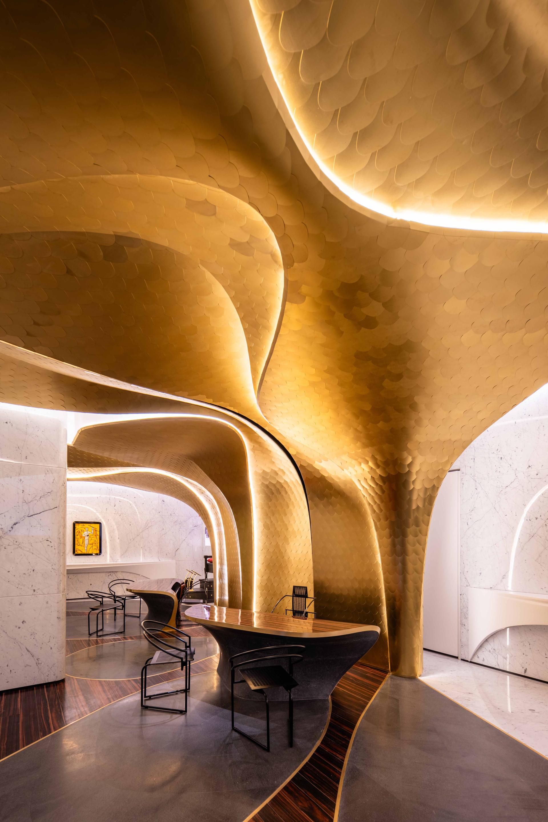 Romeo Roma Hotel - image 2