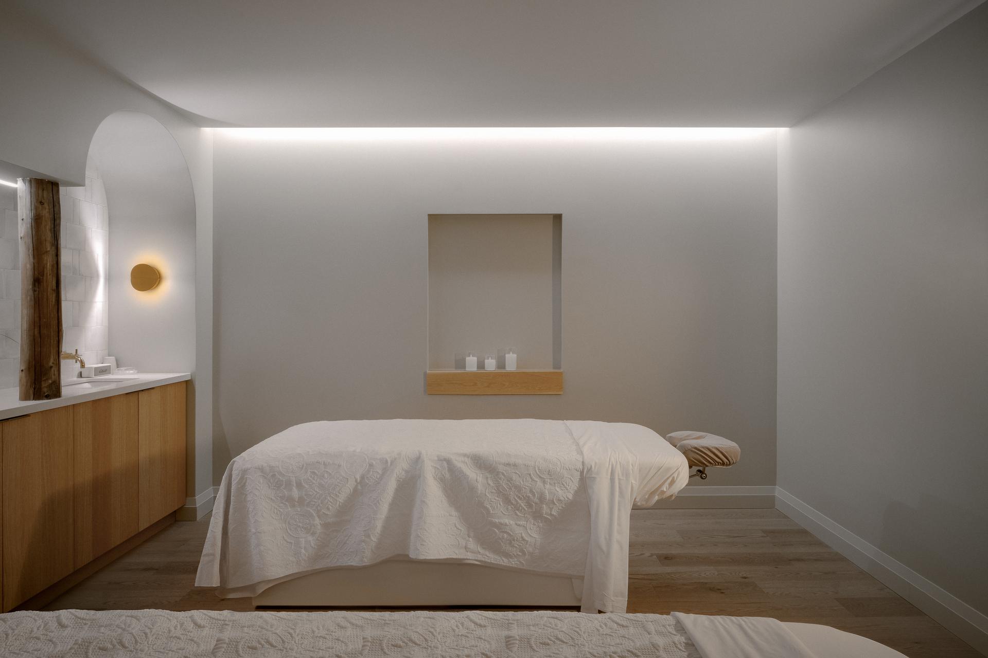 Manoir Hovey Spa and Suites - image 12
