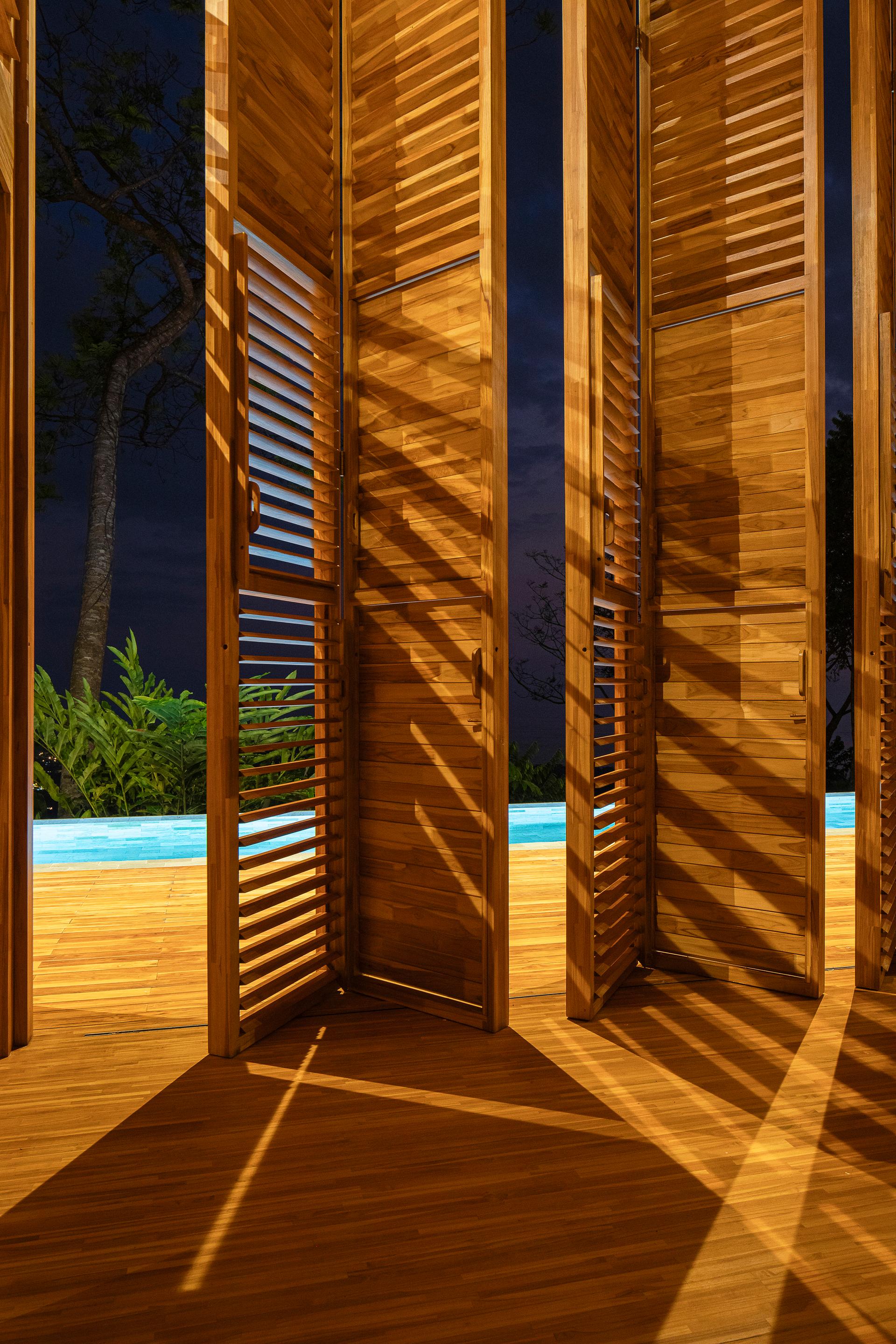 No Footprint Wood House - image 10