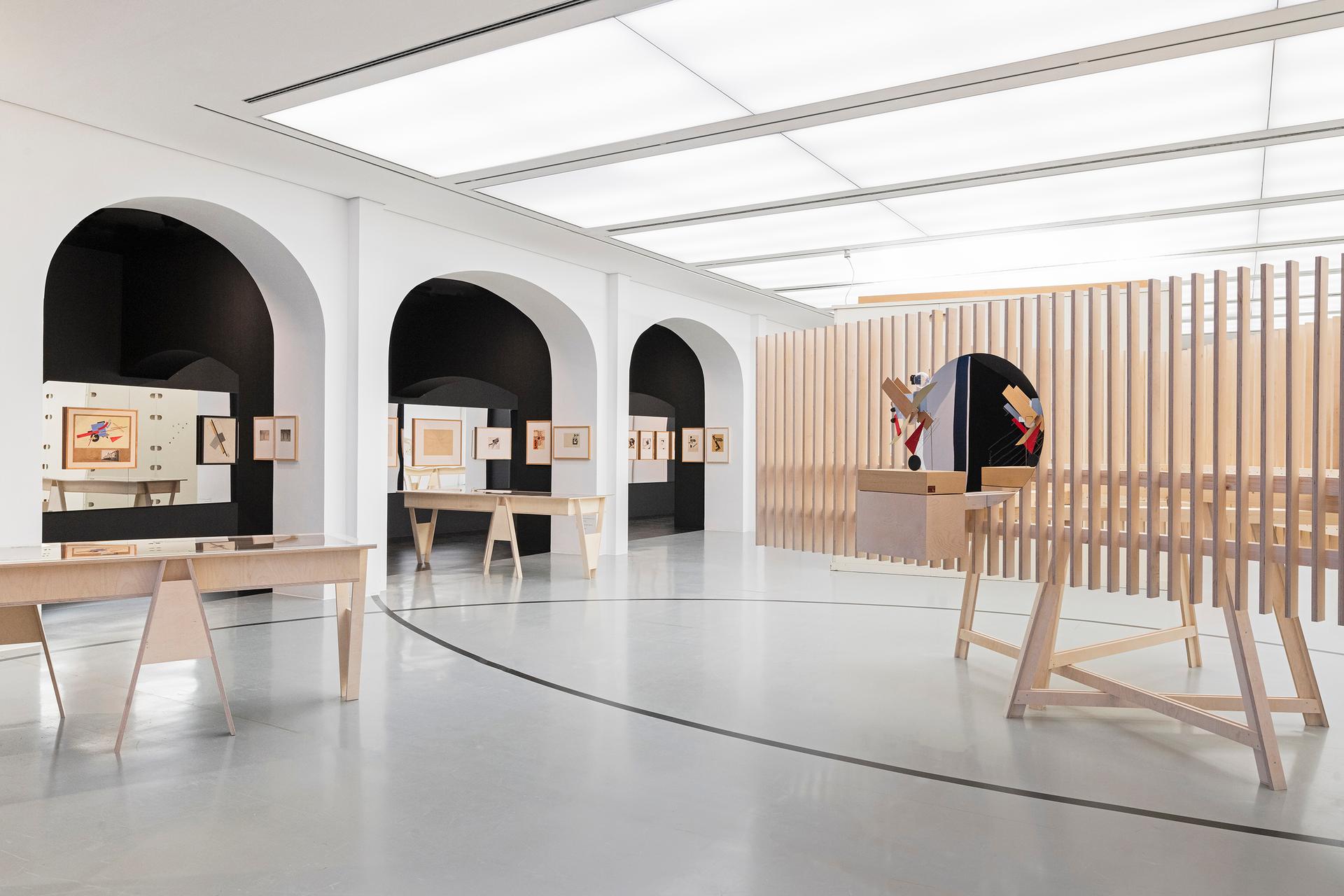 Contemplative Spaces: The El Lissitzky Exhibition - image 3